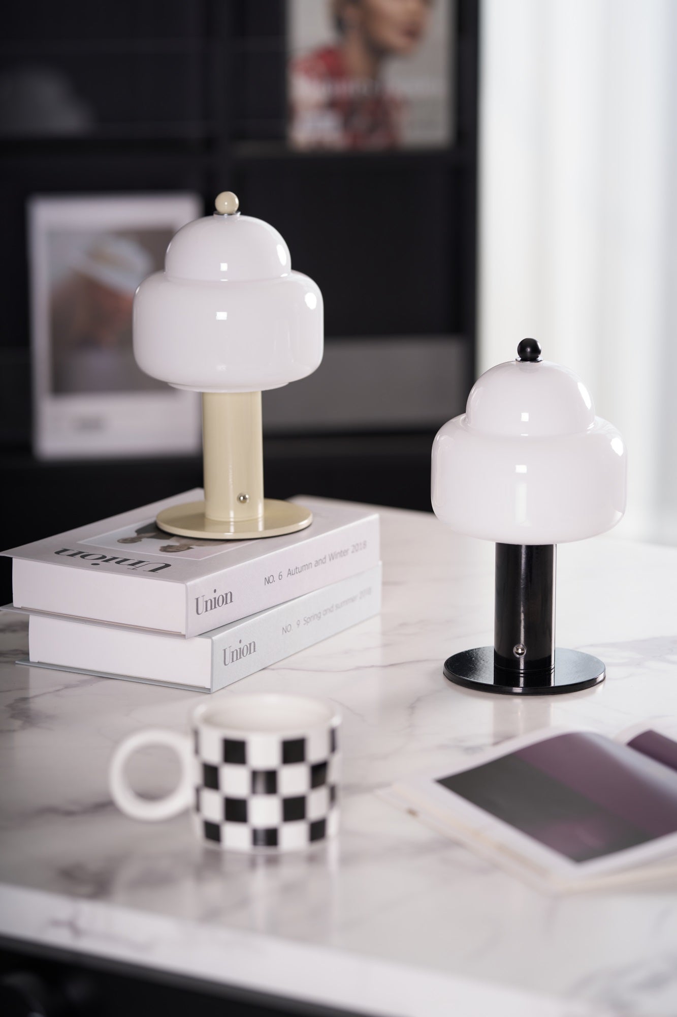 Cloud Dome Table Lamp - Blowlighting