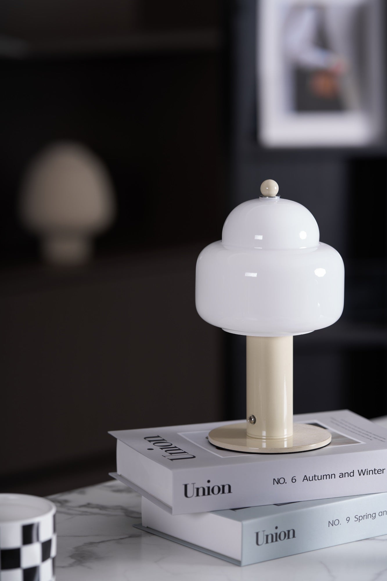 Cloud Dome Table Lamp - Blowlighting
