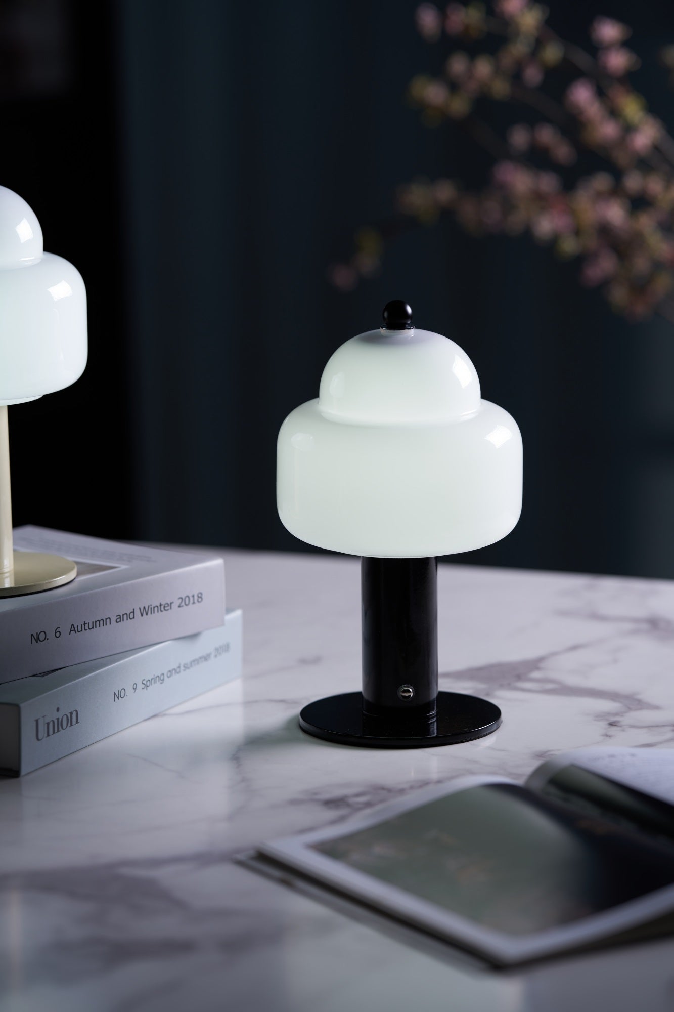 Cloud Dome Table Lamp - Blowlighting