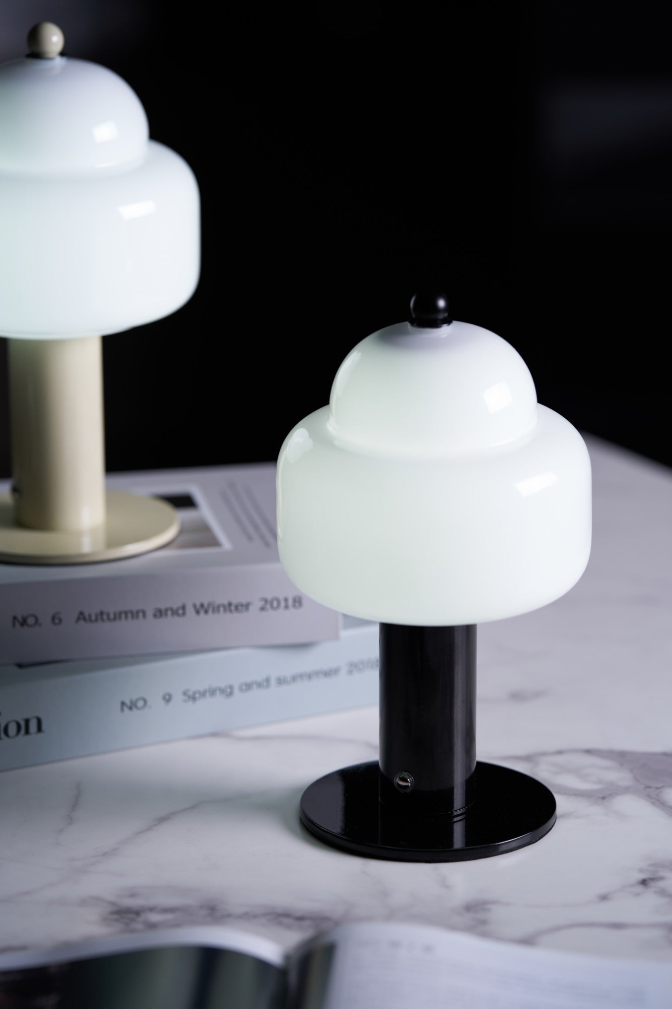 Cloud Dome Table Lamp - Blowlighting