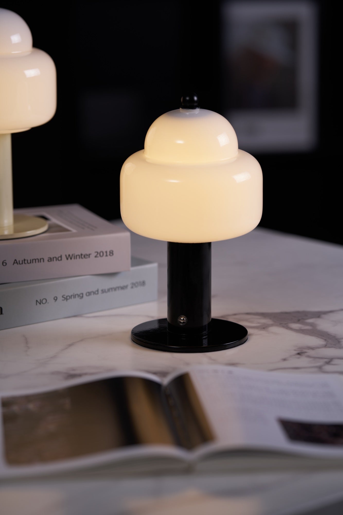 Cloud Dome Table Lamp - Blowlighting