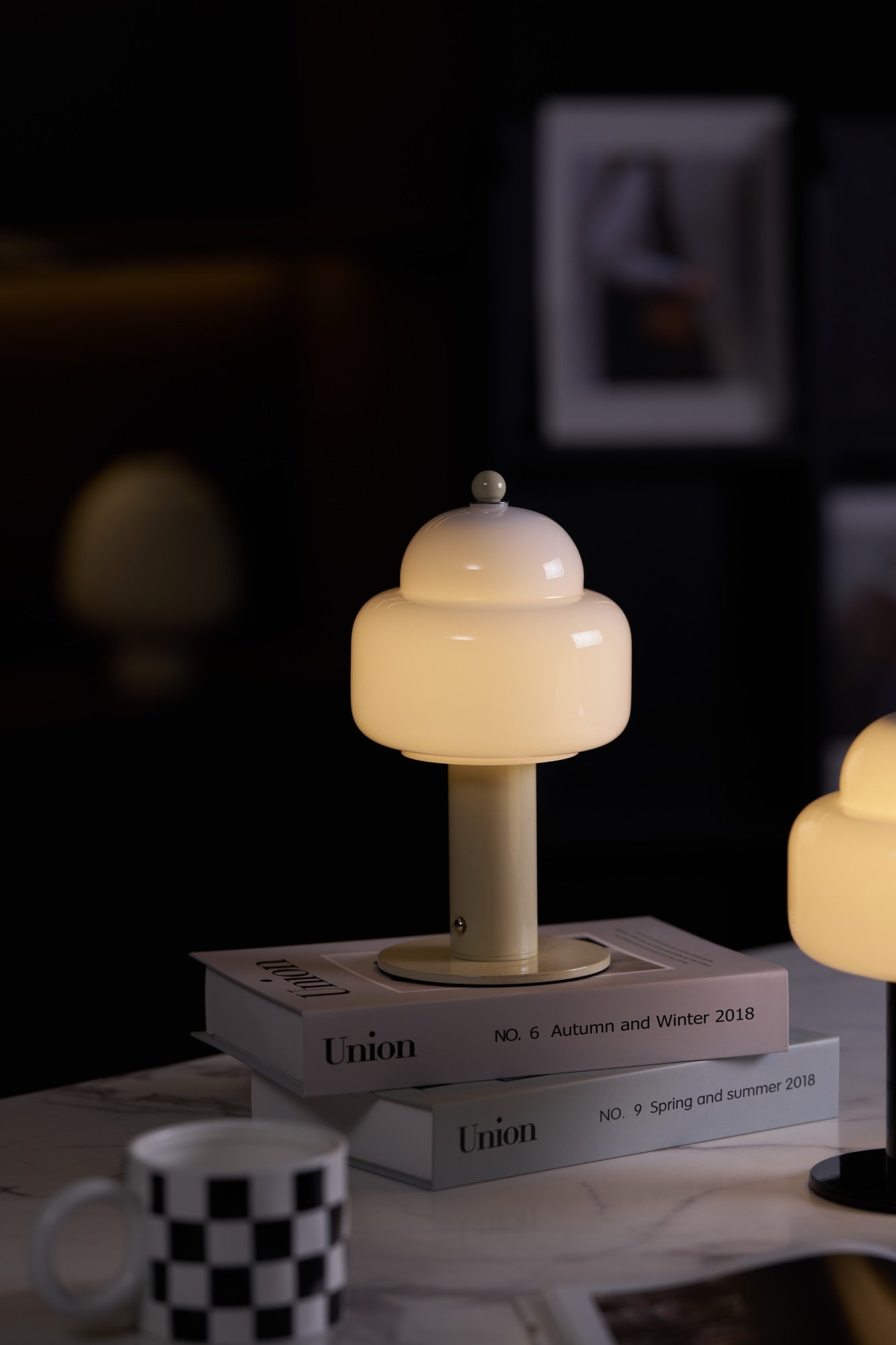 Cloud Dome Table Lamp - Blowlighting