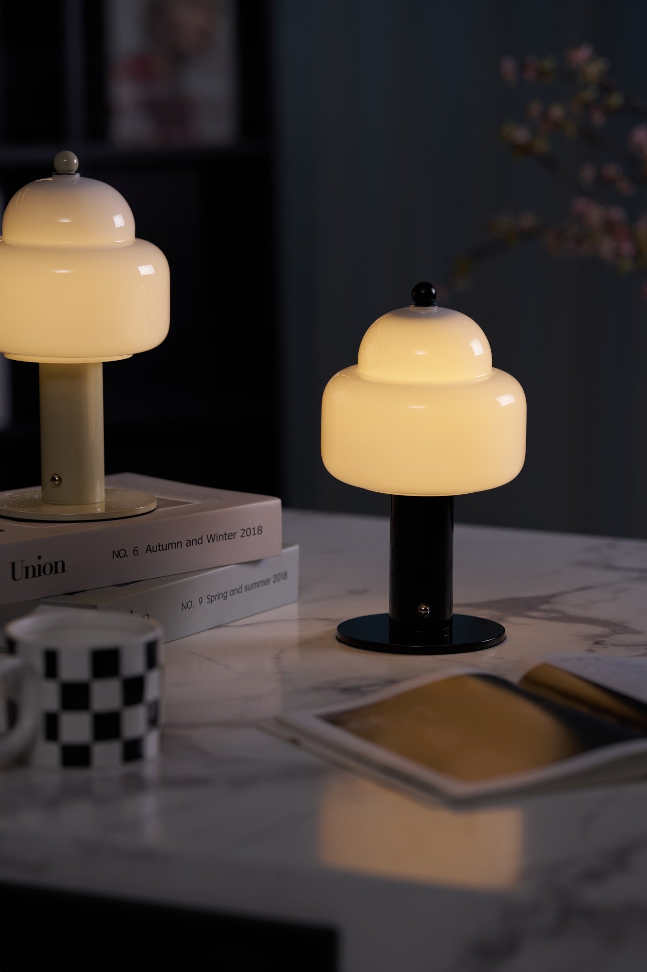 Cloud Dome Table Lamp - Blowlighting