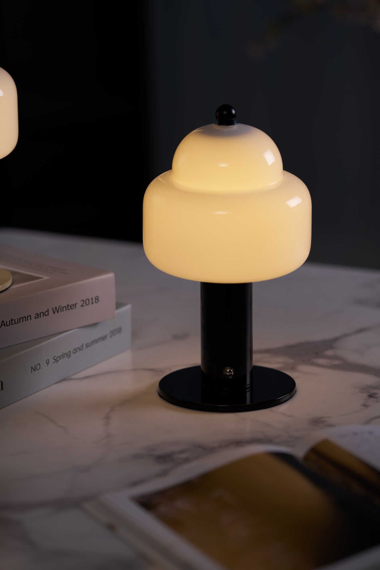 Cloud Dome Table Lamp - Blowlighting