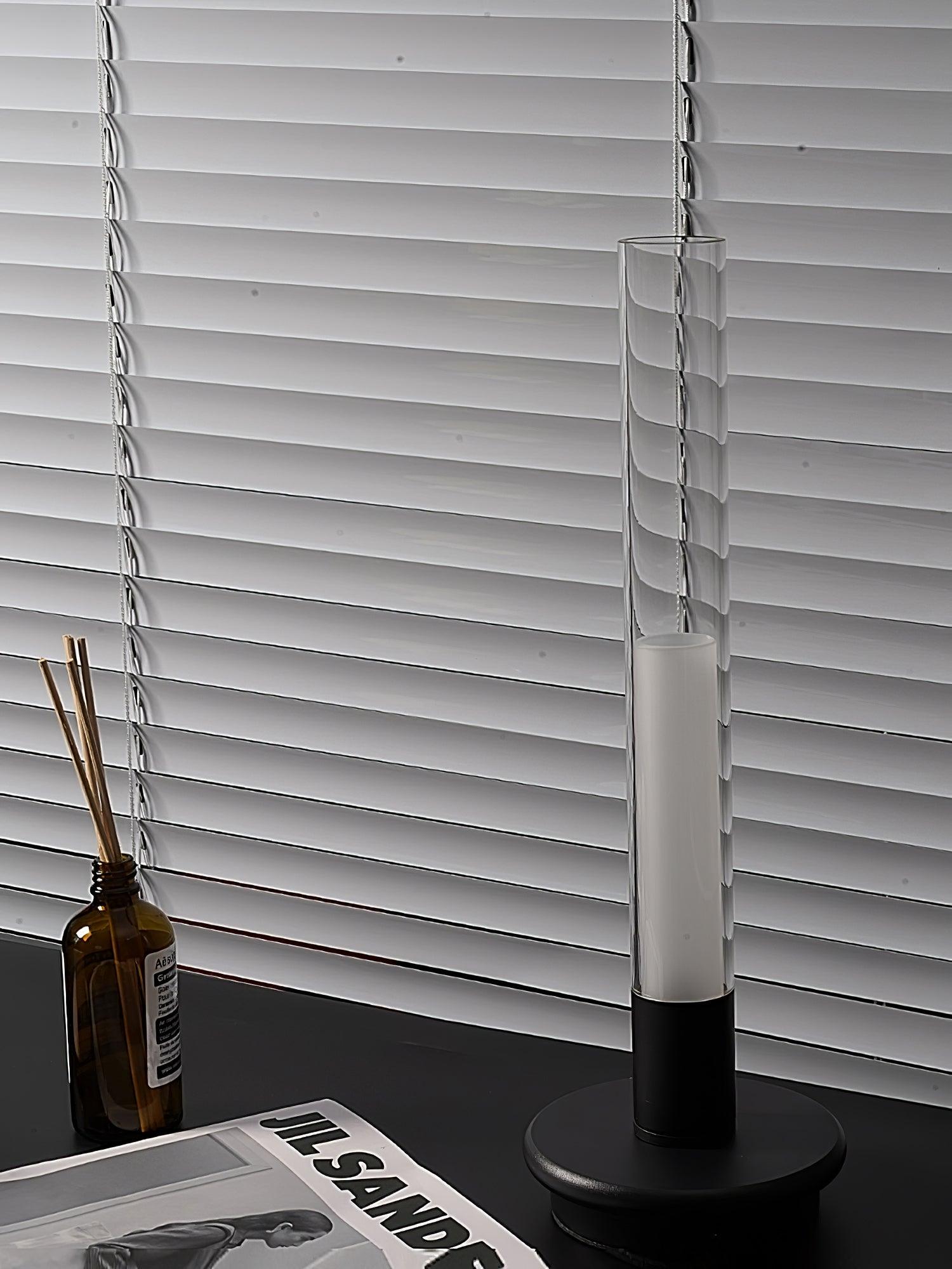 Column Built-in Battery Table Lamp - Blowlighting