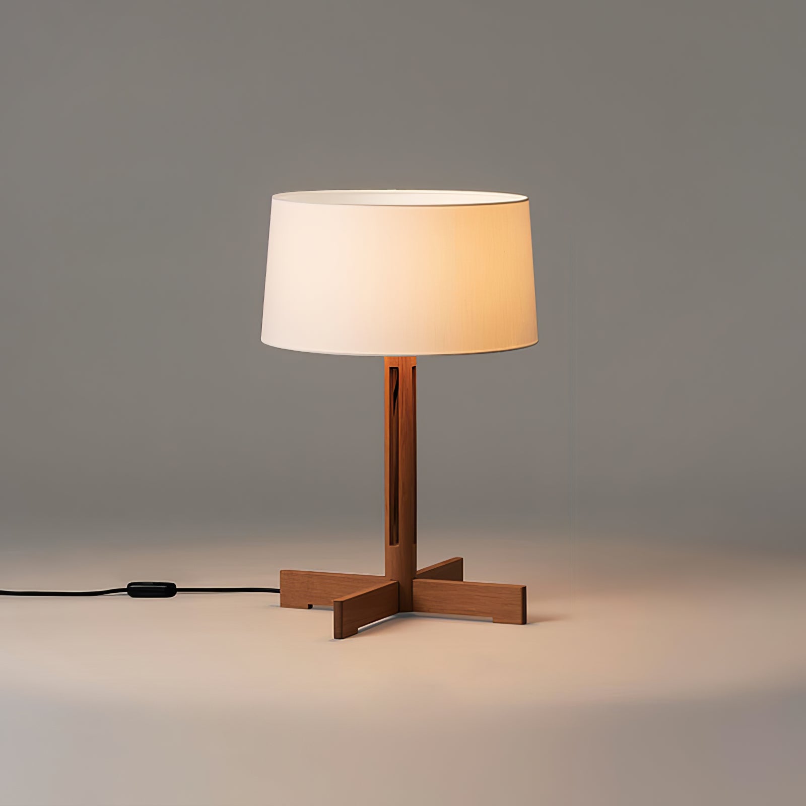 Compact Charm Table Lamp - Blowlighting