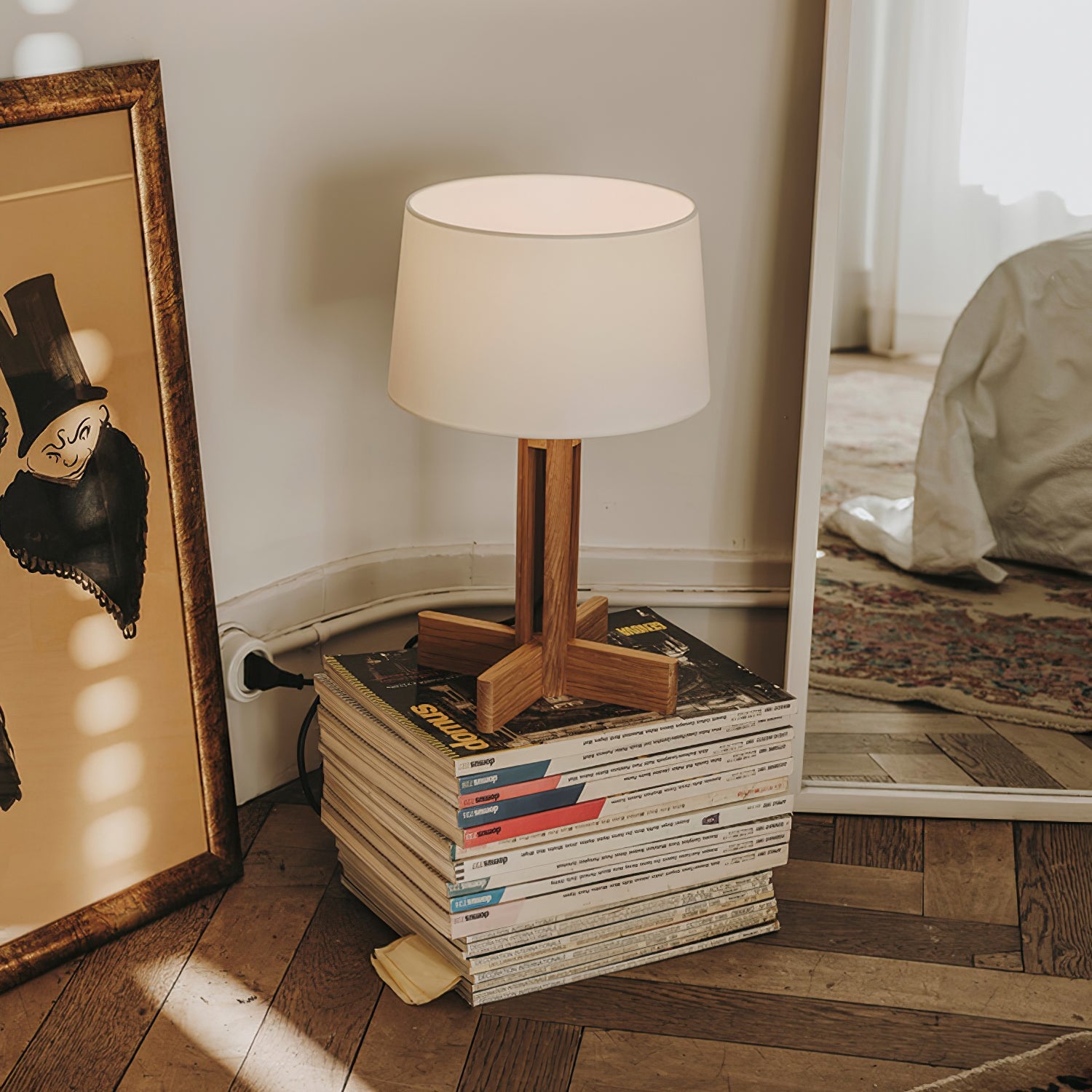 Compact Charm Table Lamp - Blowlighting