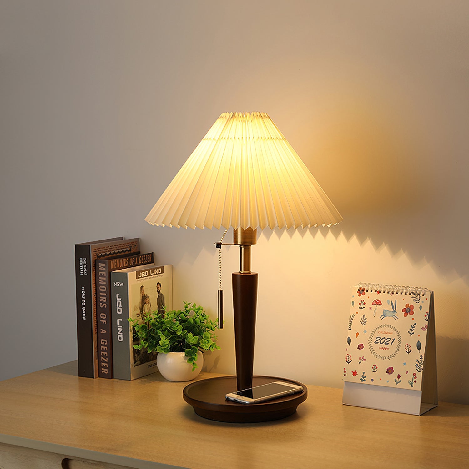 Cone Pleated Fabric Table Lamp - Blowlighting