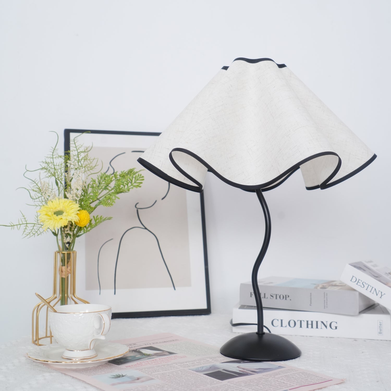 Cora Table Lamp - Blowlighting