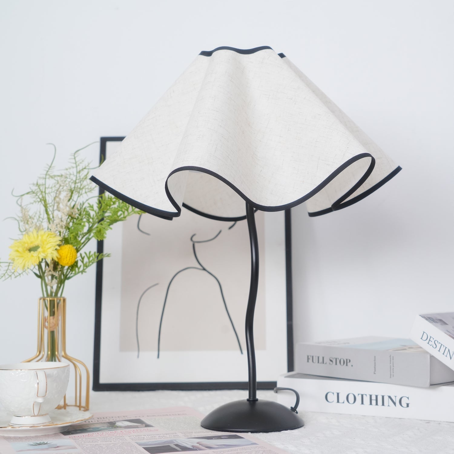 Cora Table Lamp - Blowlighting