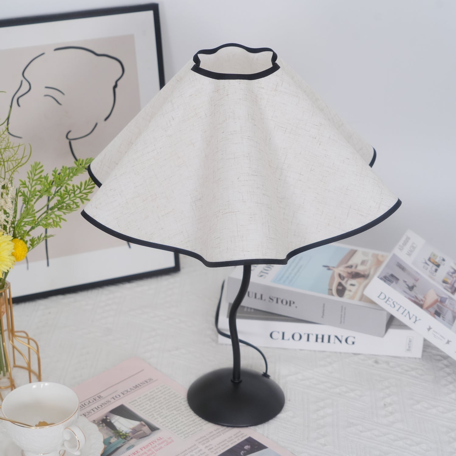 Cora Table Lamp - Blowlighting