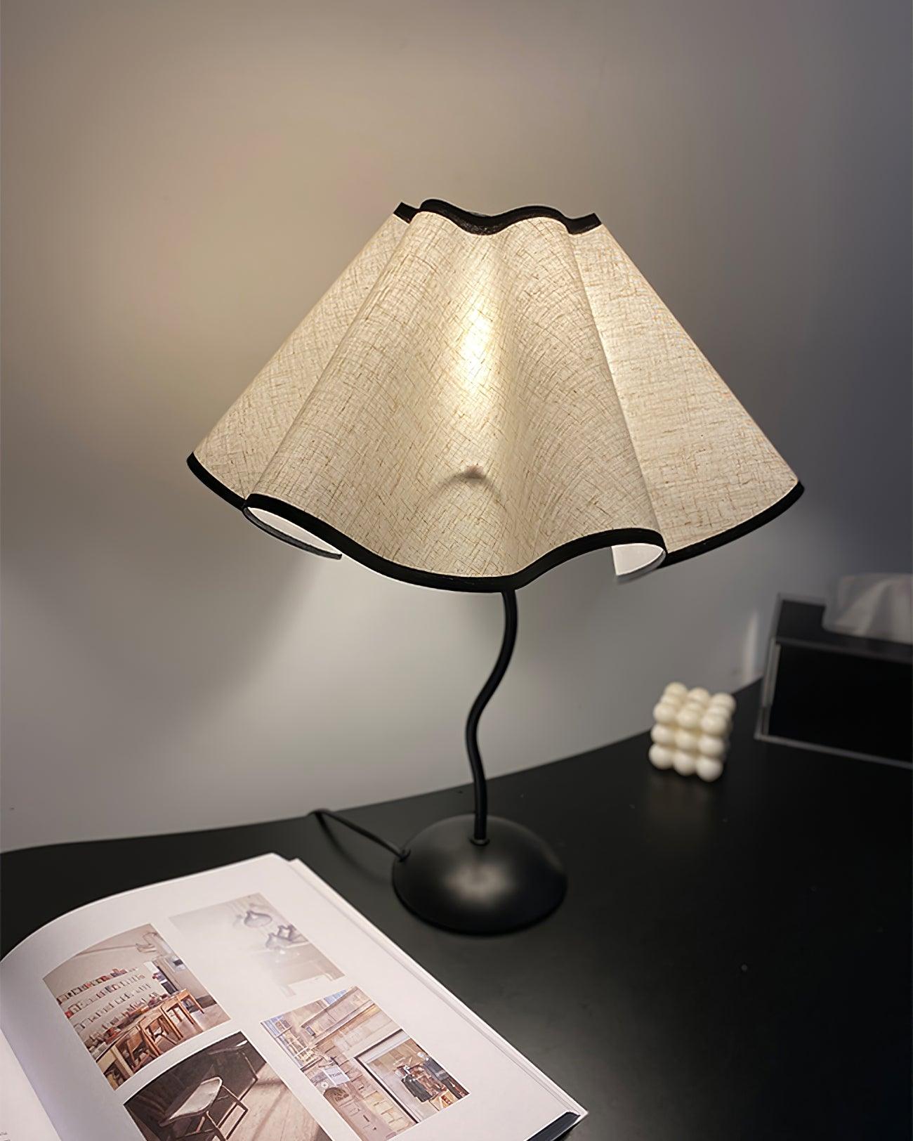 Cora Table Lamp - Blowlighting