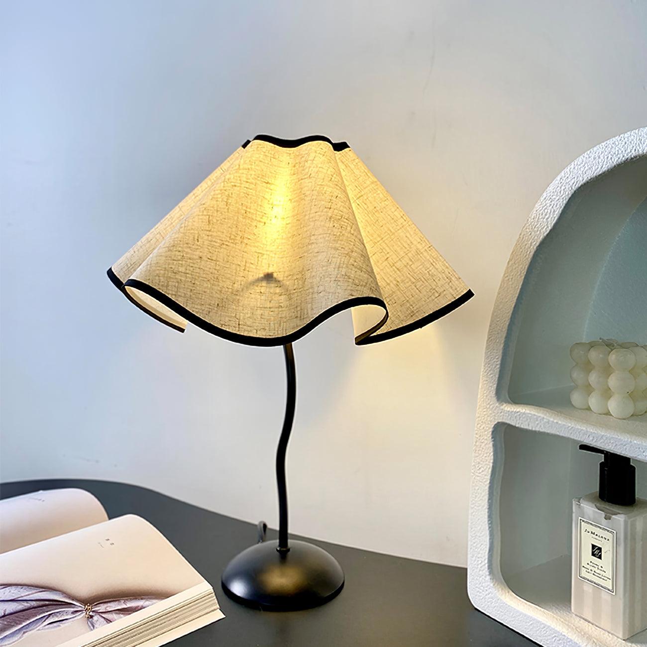 Cora Table Lamp - Blowlighting