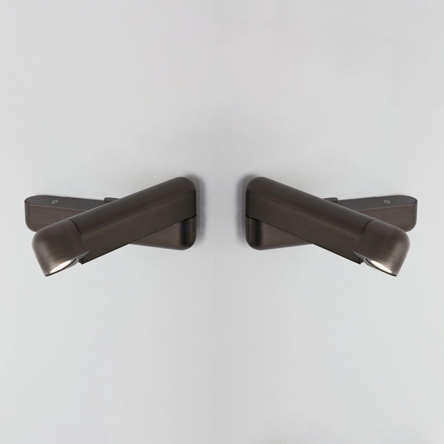 Modern LED Bedside Wall Lamp - Blowlighting