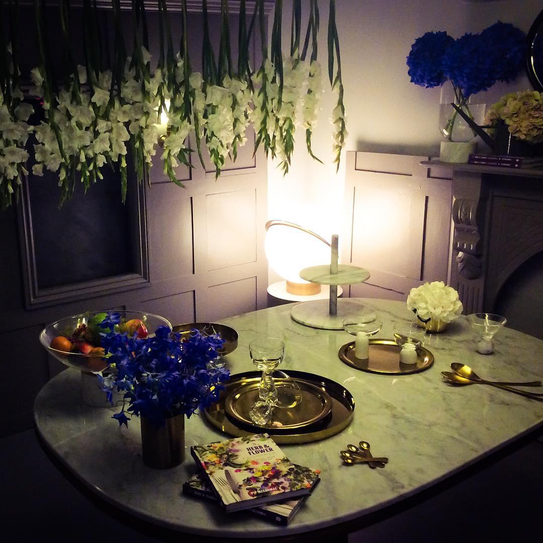 Crescent Table Lamp - Blowlighting