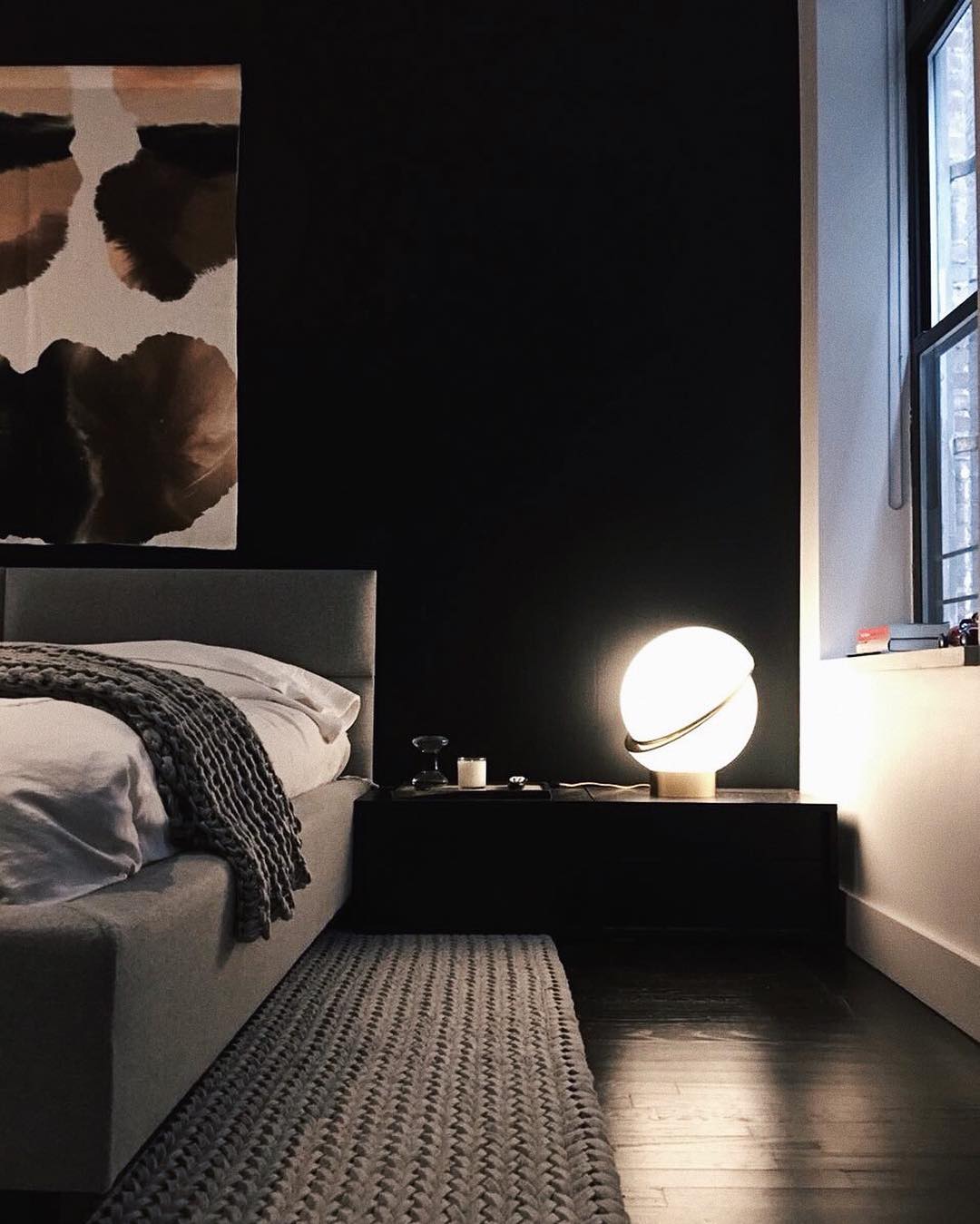 Crescent Table Lamp - Blowlighting