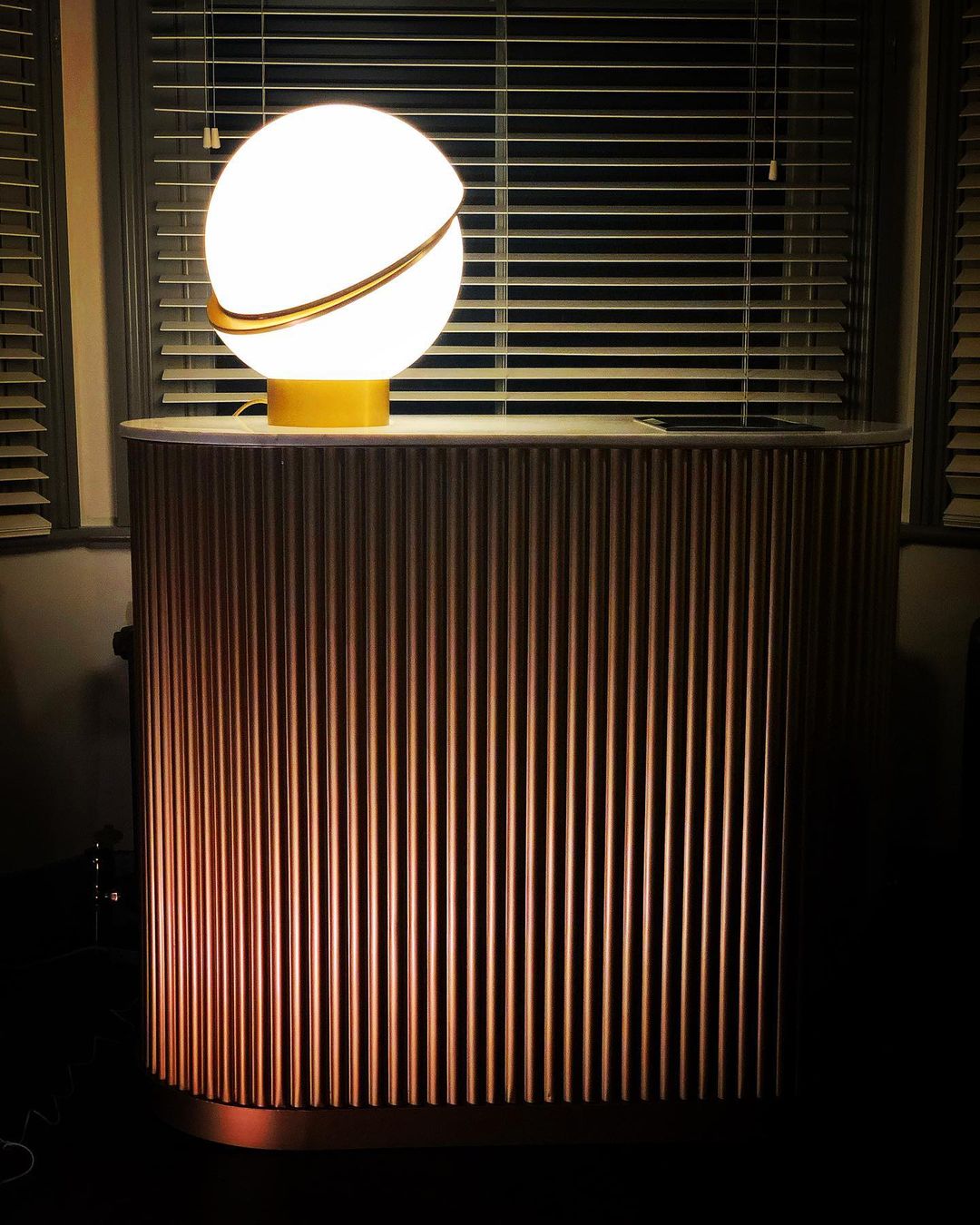 Crescent Table Lamp - Blowlighting
