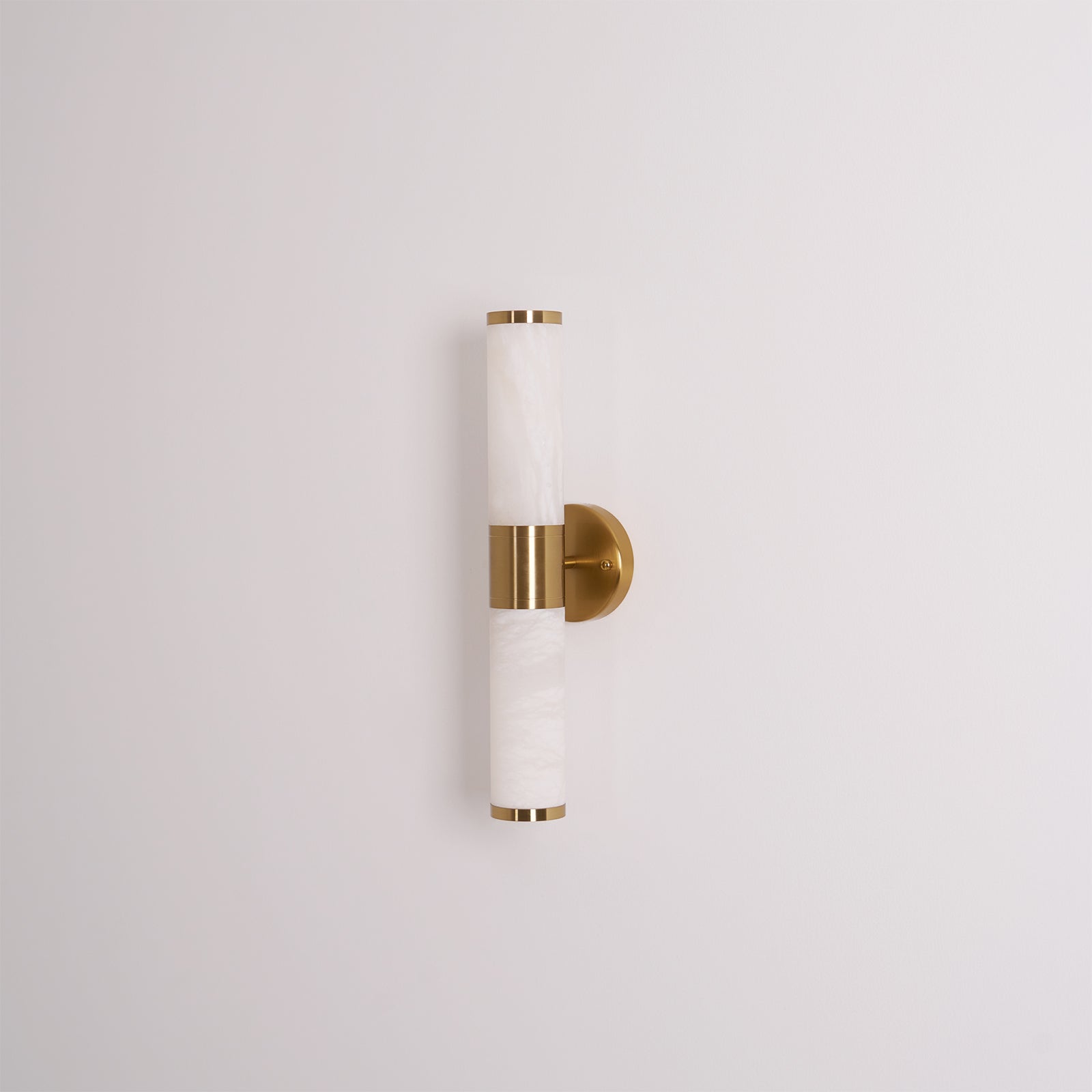Kaia Minimalist Alabaster Wall Lamp - Blowlighting