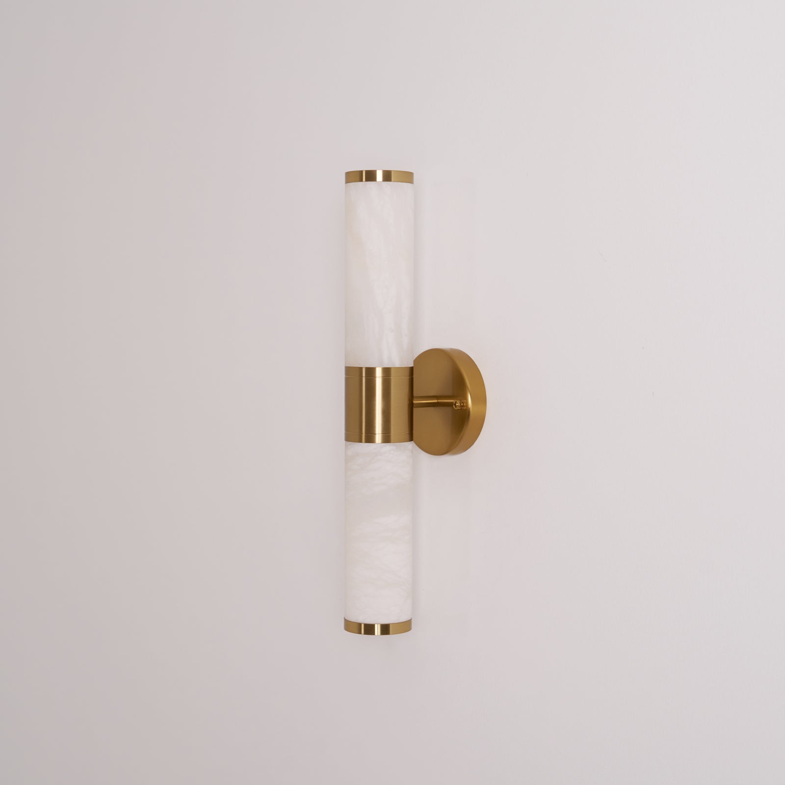 Kaia Minimalist Alabaster Wall Lamp - Blowlighting