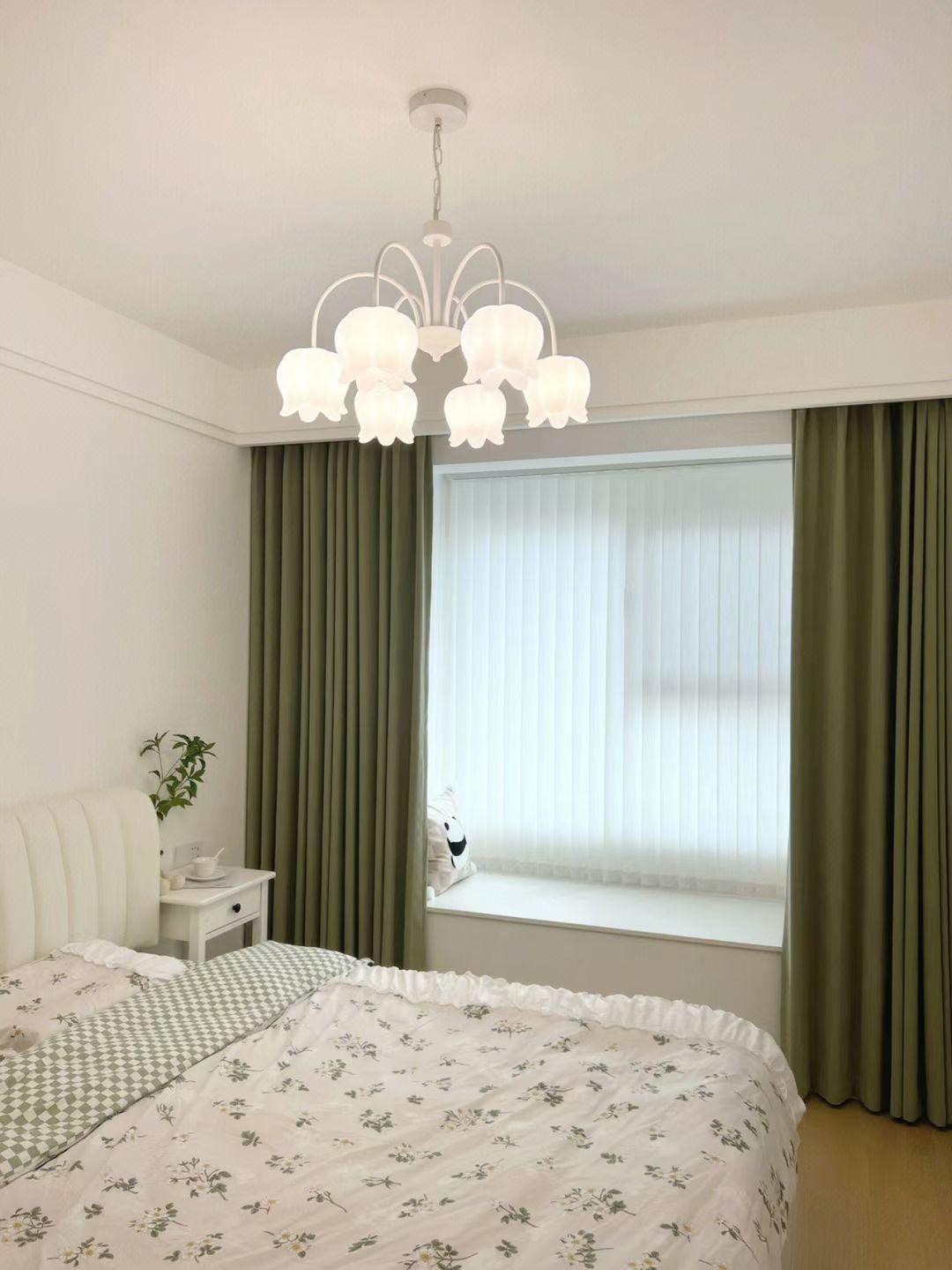 Curved Arm Bell Chandelier - Blowlighting