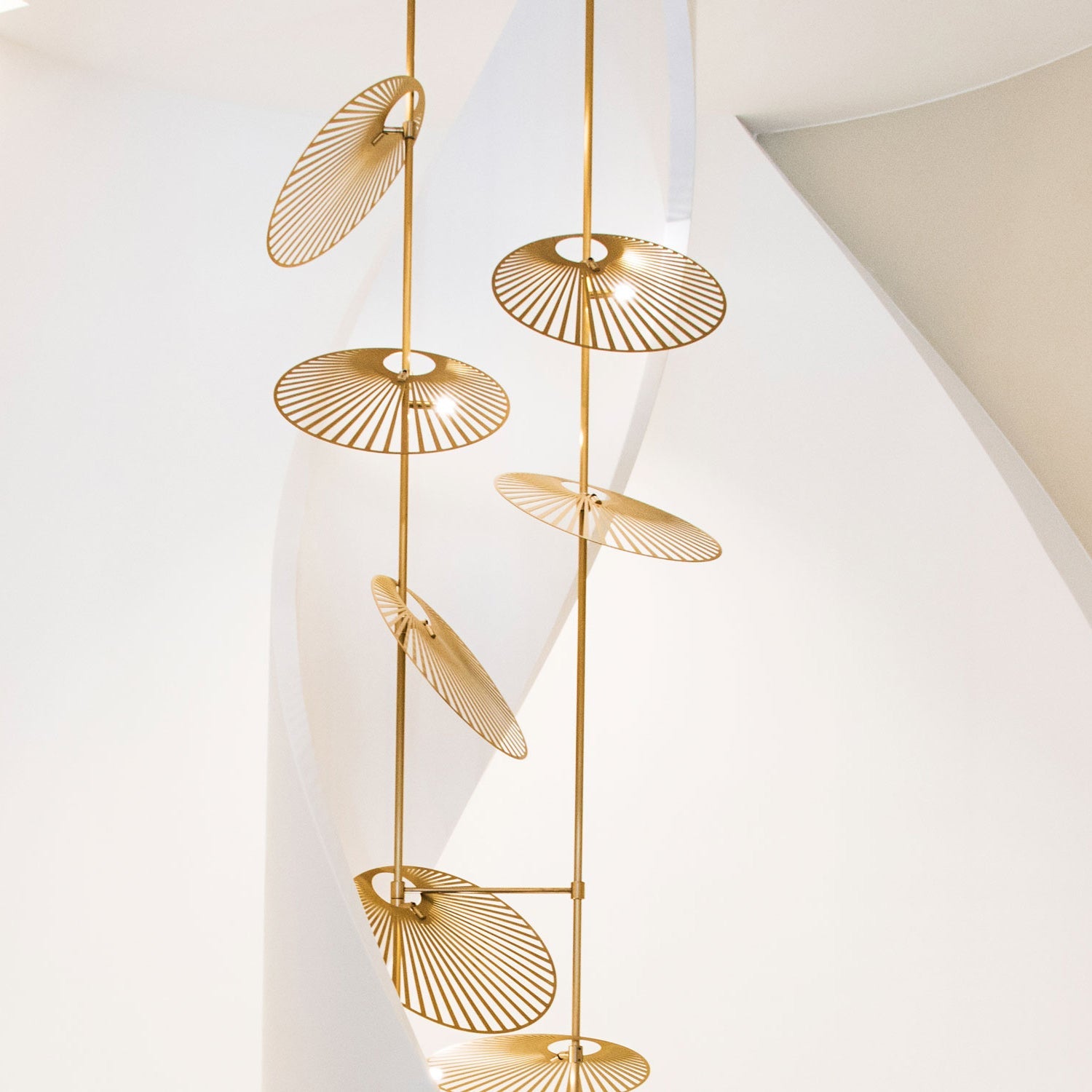 Odoraris Luxury Leaf Chandelier - Blowlighting