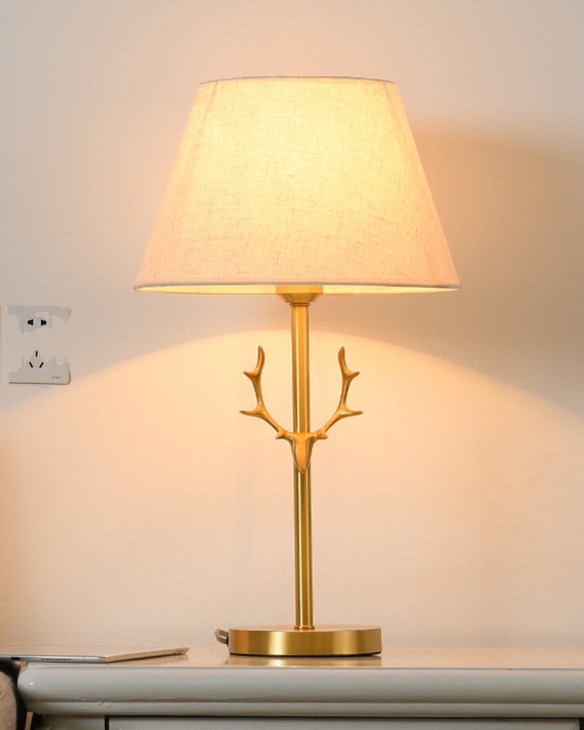 Dalton Table Lamp - Blowlighting