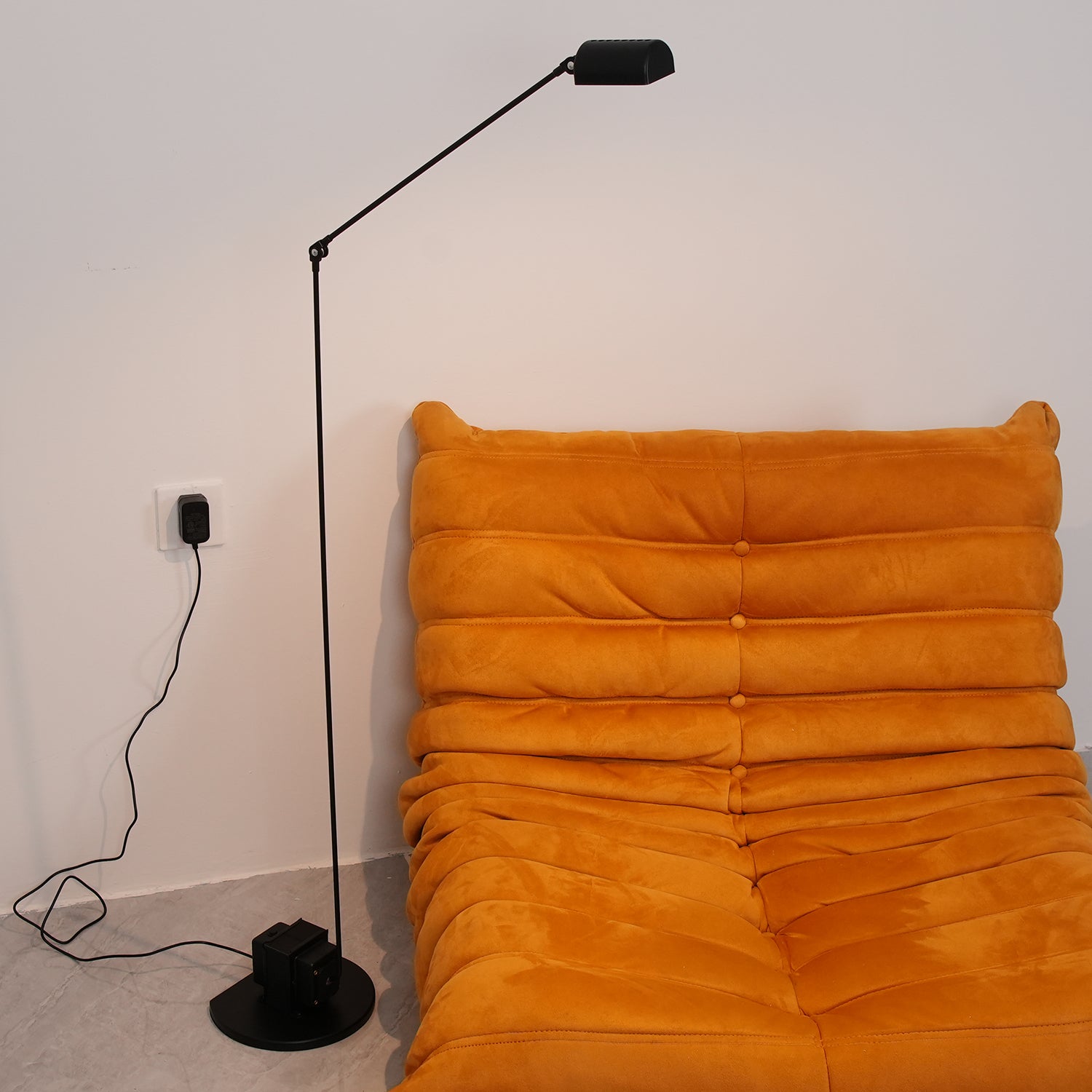 Dynamo Floor Lamp - Blowlighting