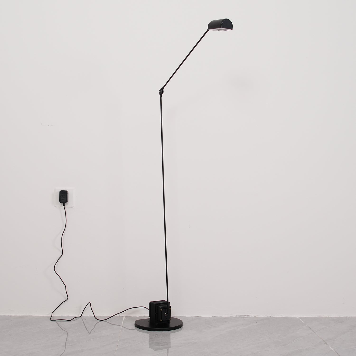 Dynamo Floor Lamp - Blowlighting