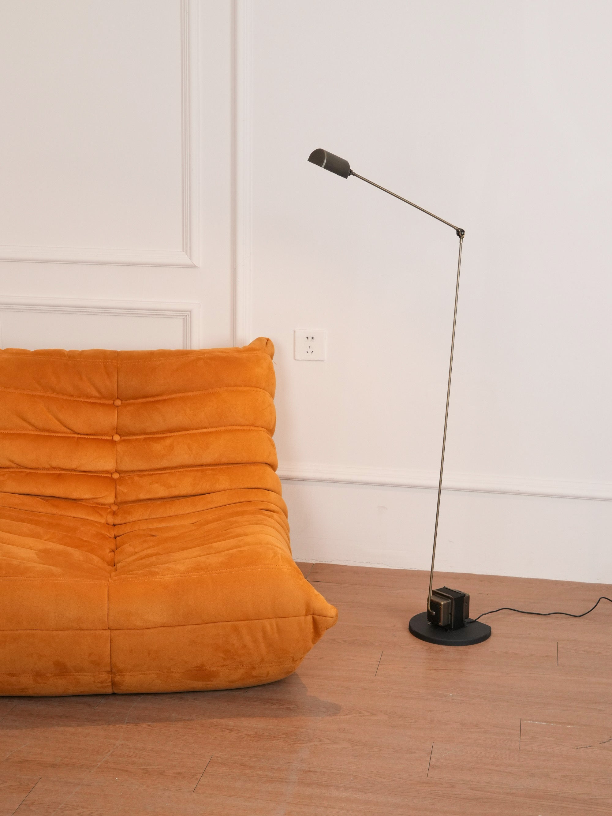 Dynamo Floor Lamp - Blowlighting