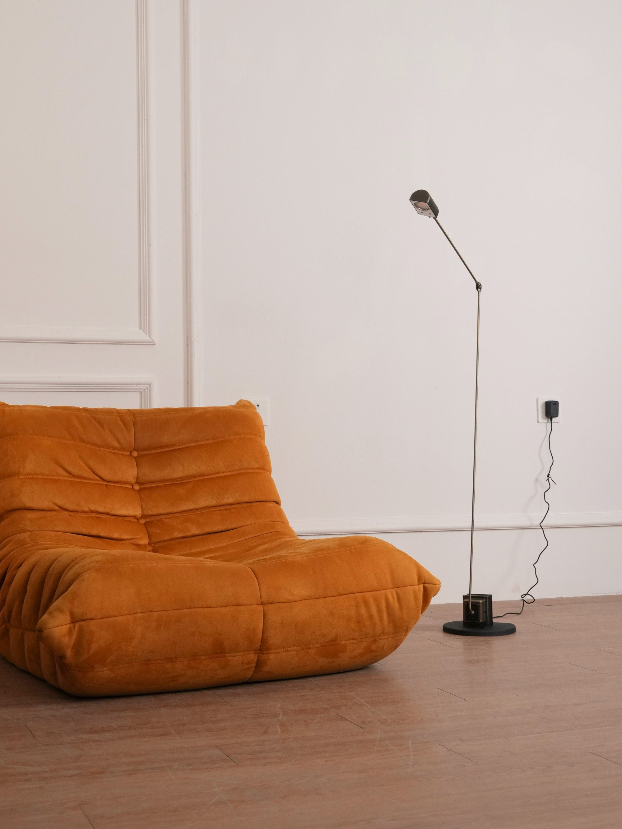 Dynamo Floor Lamp - Blowlighting