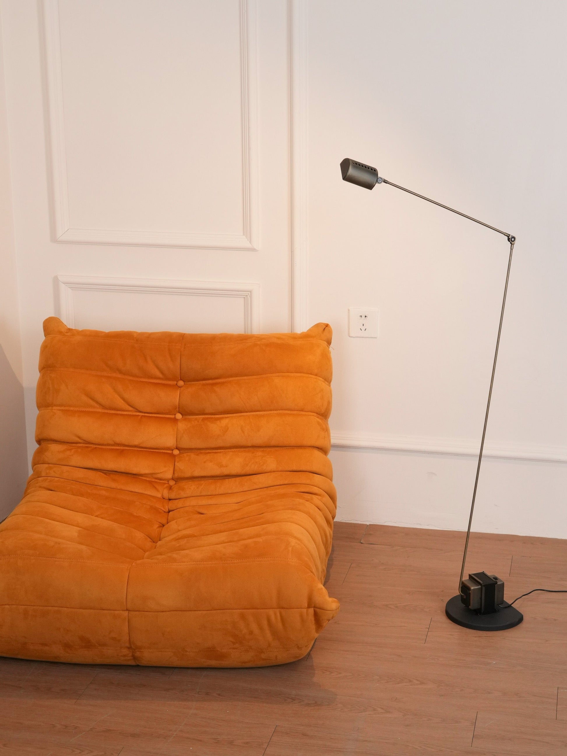 Dynamo Floor Lamp - Blowlighting