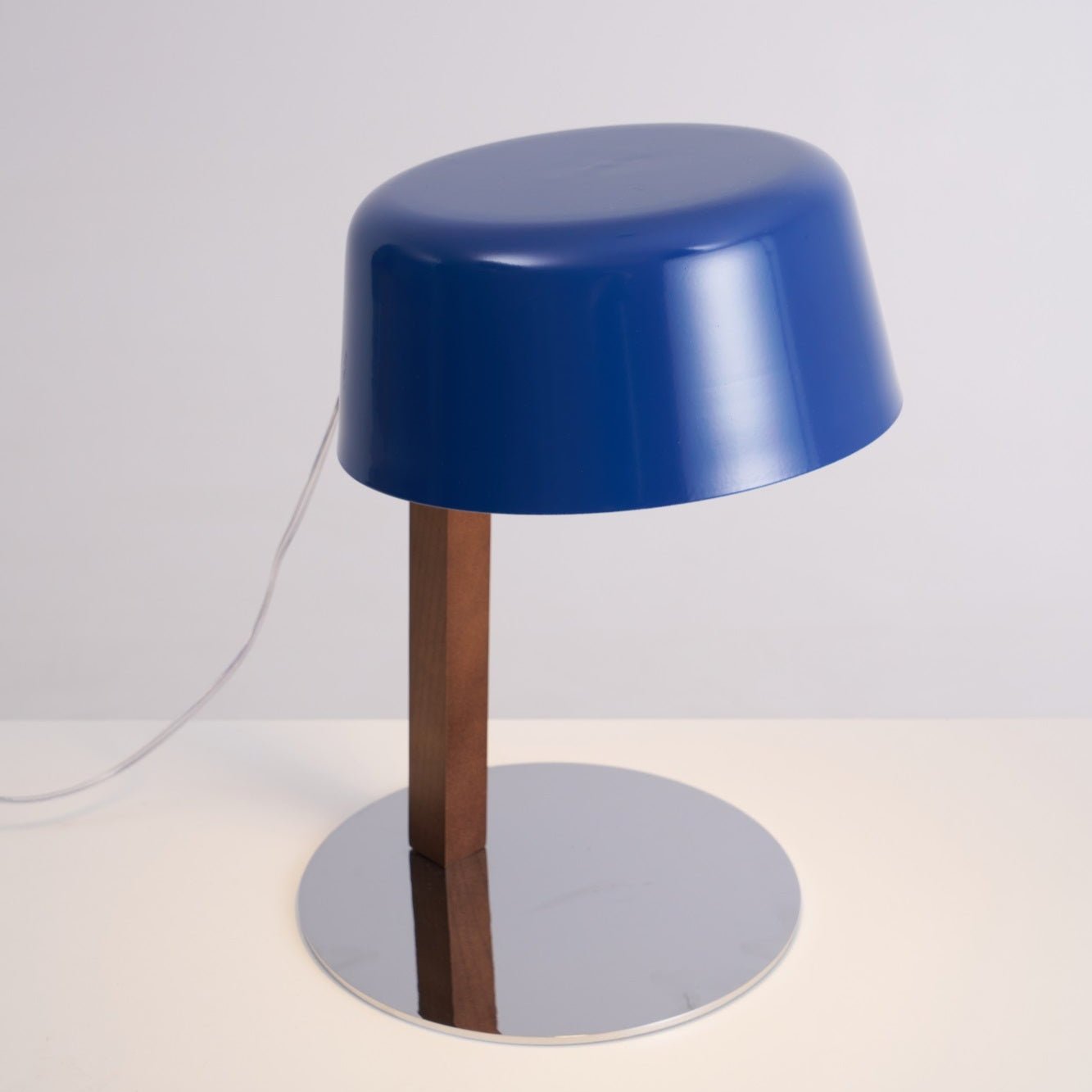Dario Tilted Table Lamp - Blowlighting