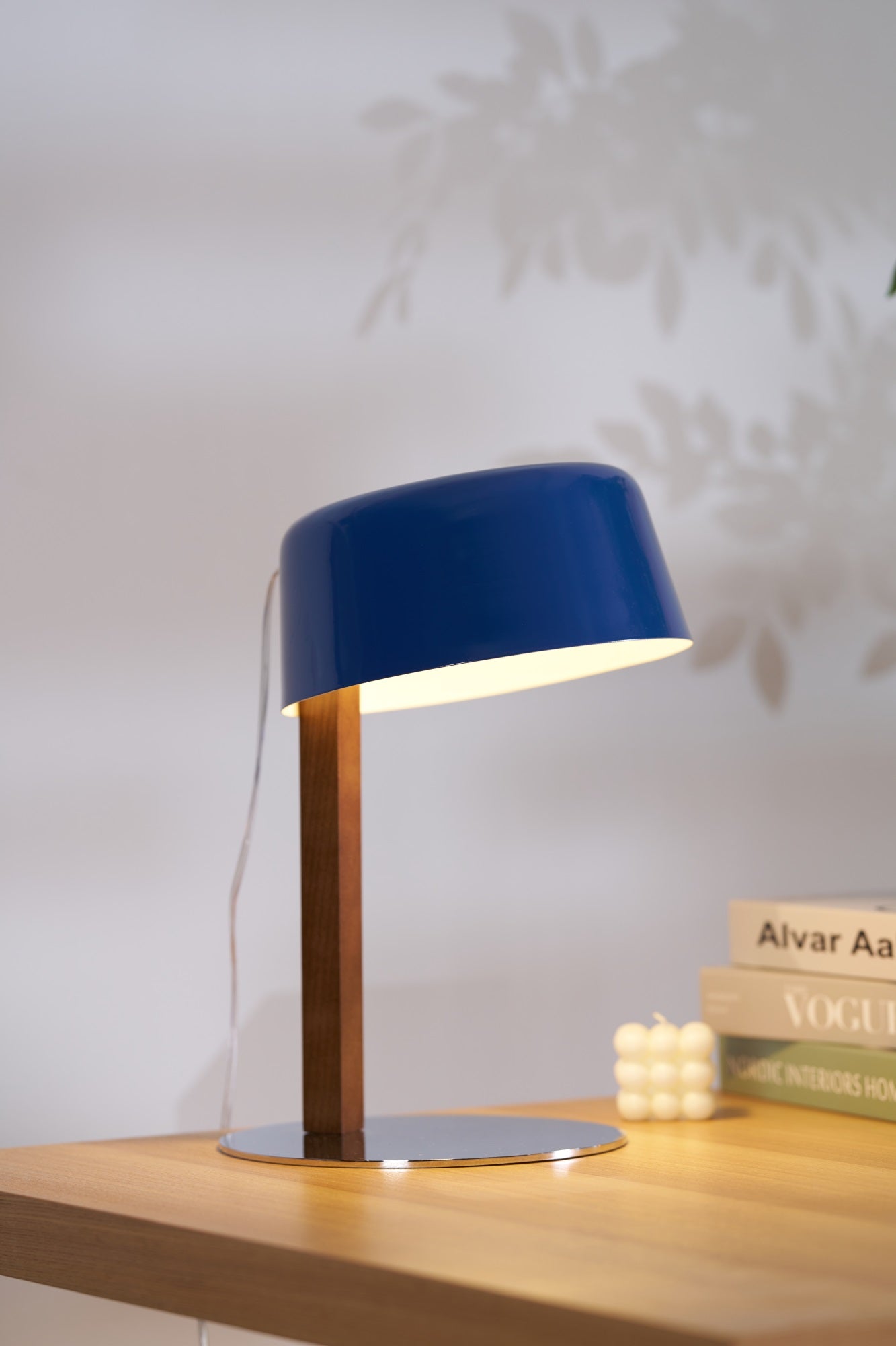 Dario Tilted Table Lamp - Blowlighting