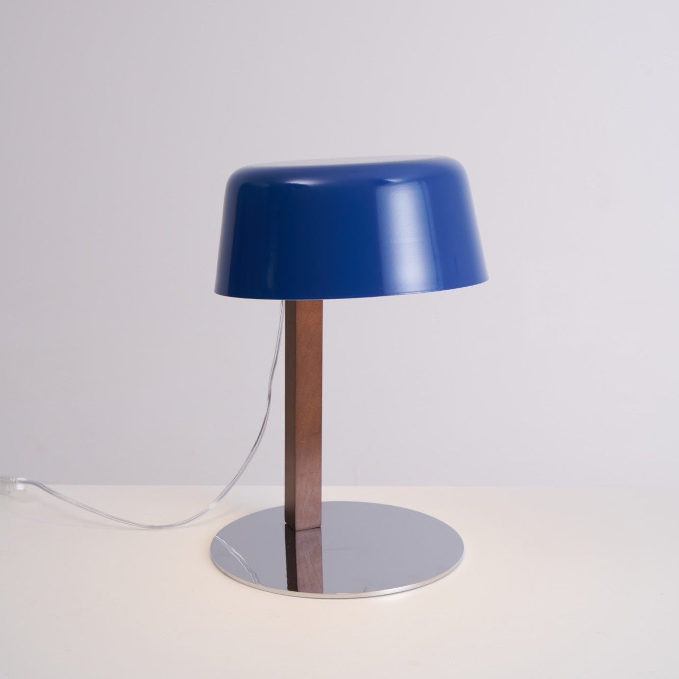 Dario Tilted Table Lamp - Blowlighting