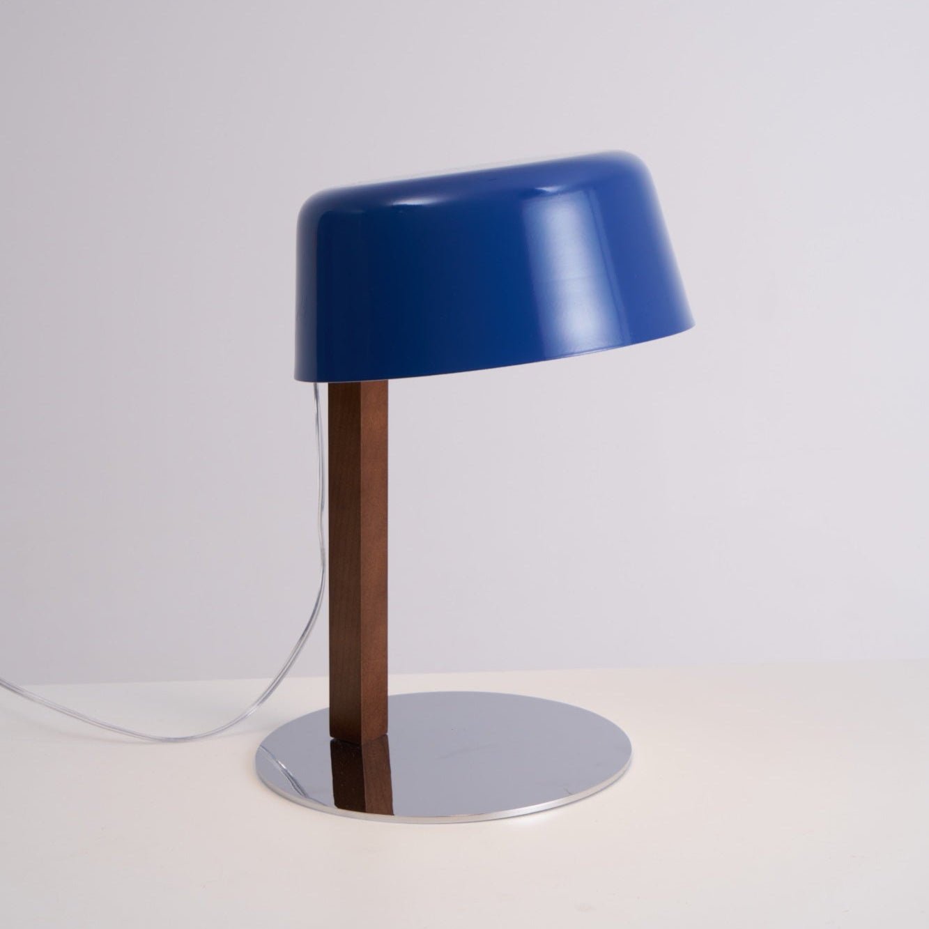 Dario Tilted Table Lamp - Blowlighting
