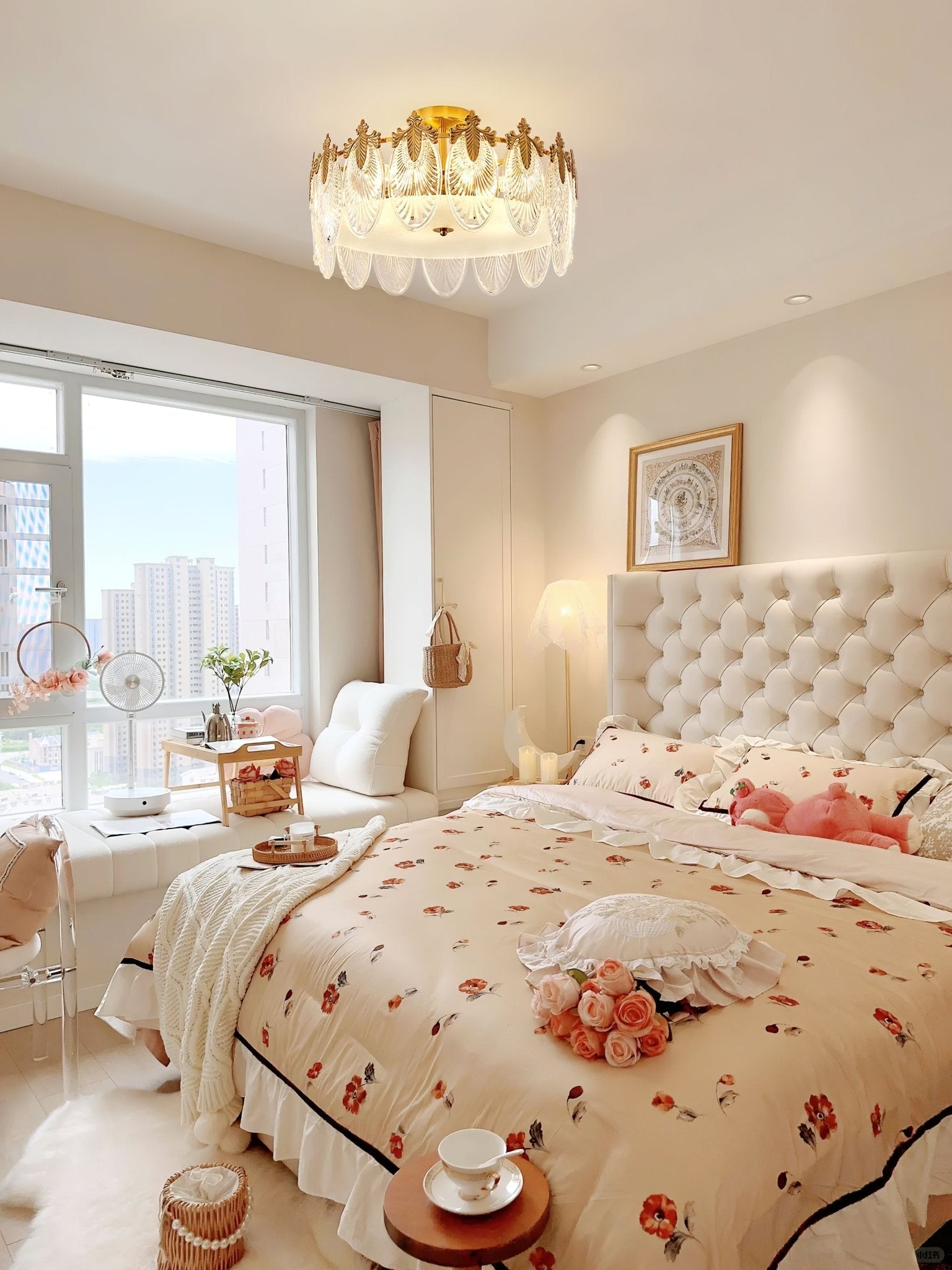 Decorative Pattern Glass Round Chandelier - Blowlighting