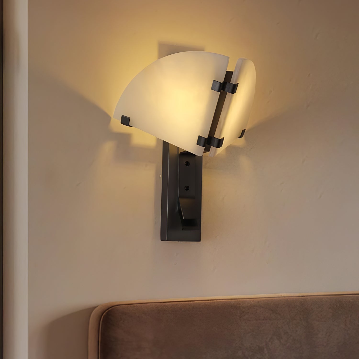 Selesta Modern Alabaster Wall Light - Blowlighting
