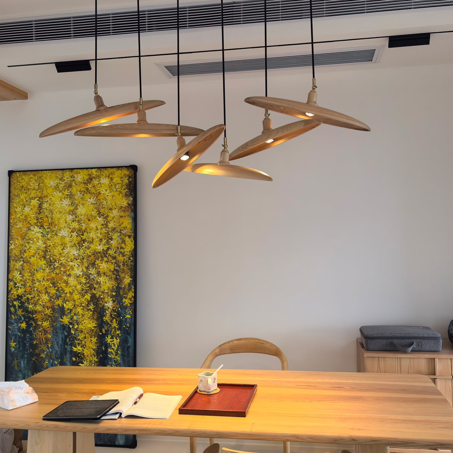 Zelirira Blade Wood Pendant Light - Blowlighting