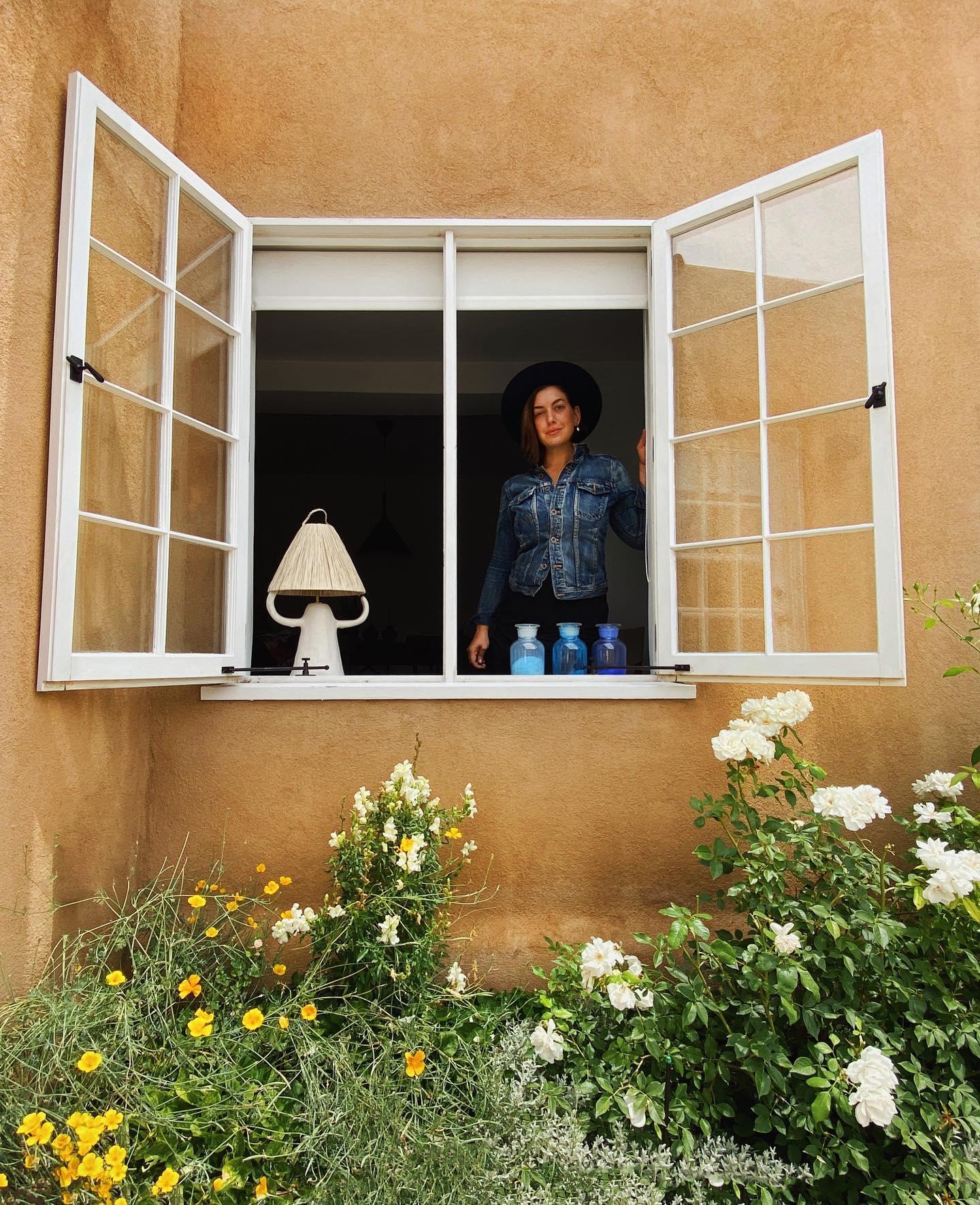 Erphaira Artistic Glass Wall Light - Blowlighting