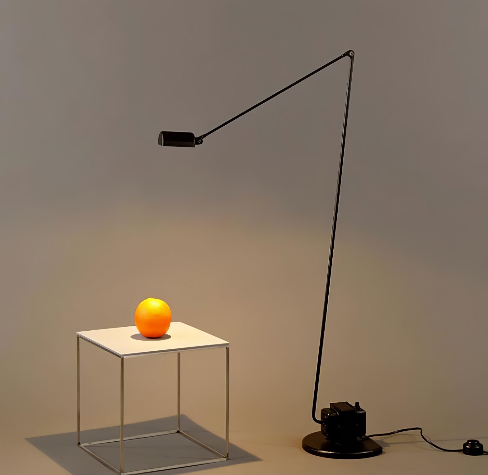 Dynamo Floor Lamp - Blowlighting
