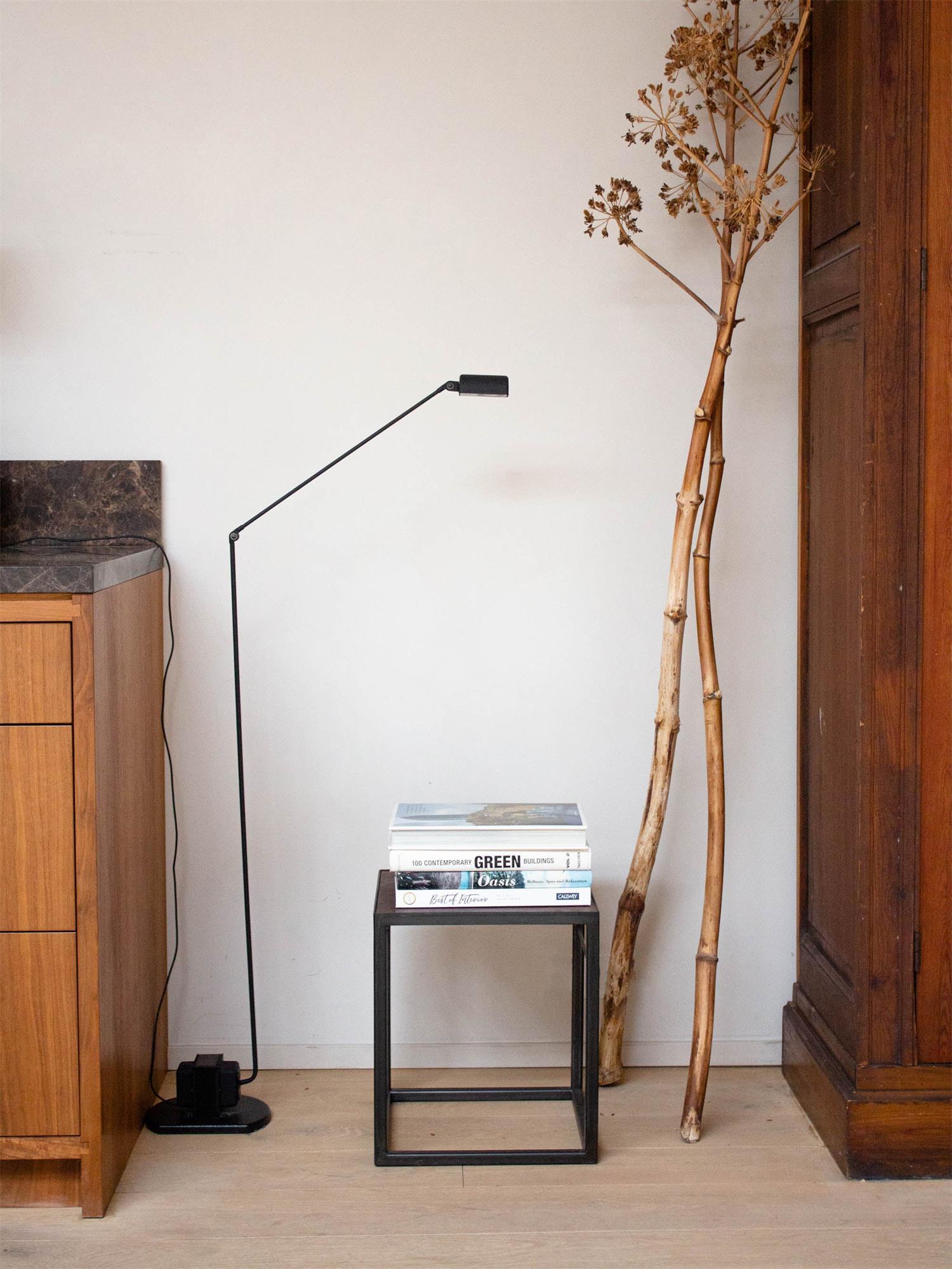Dynamo Floor Lamp - Blowlighting