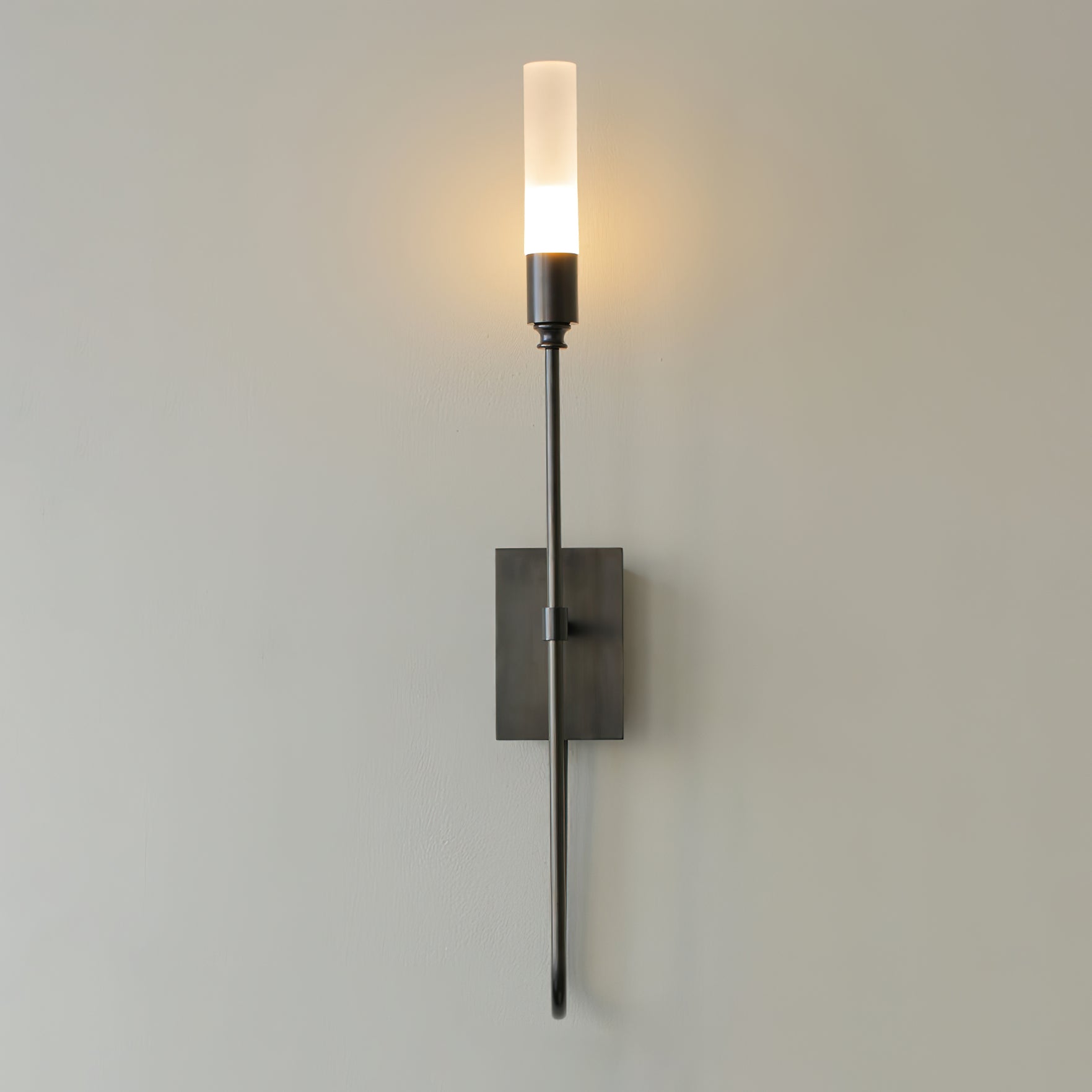 Double Arrow Wall Sconce - Blowlighting