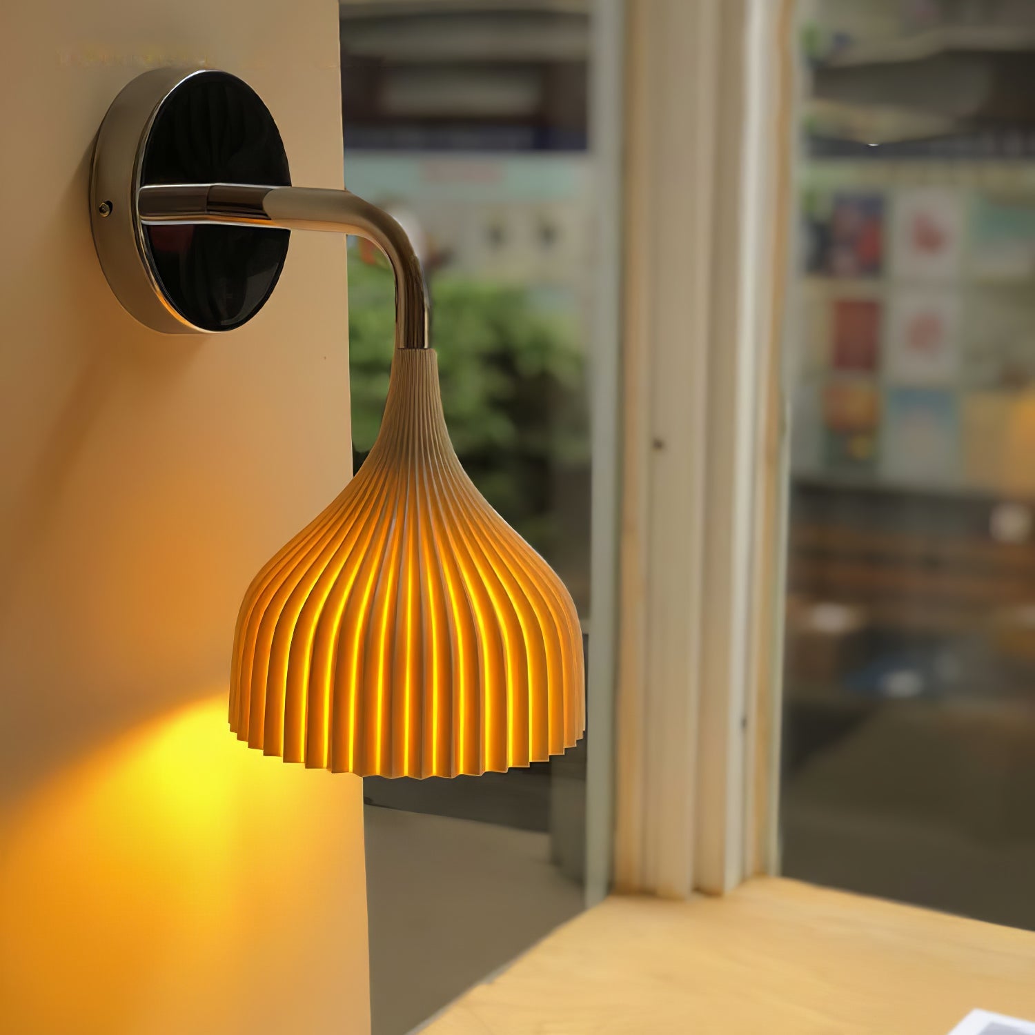 E Wall Lamp - Blowlighting