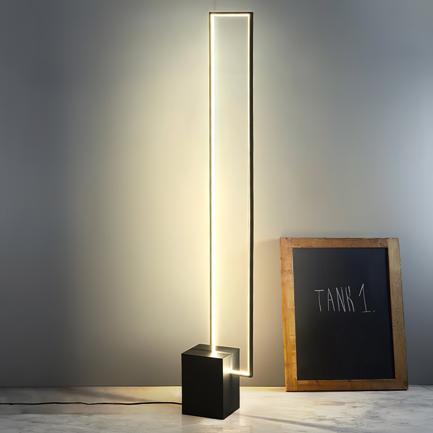Edge Floor Lamp - Blowlighting