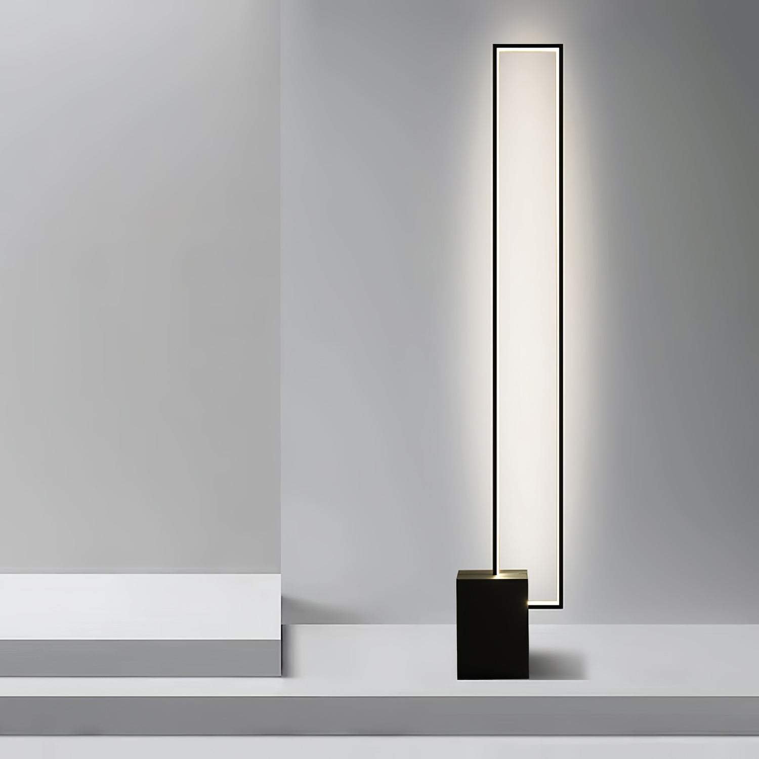 Edge Floor Lamp - Blowlighting