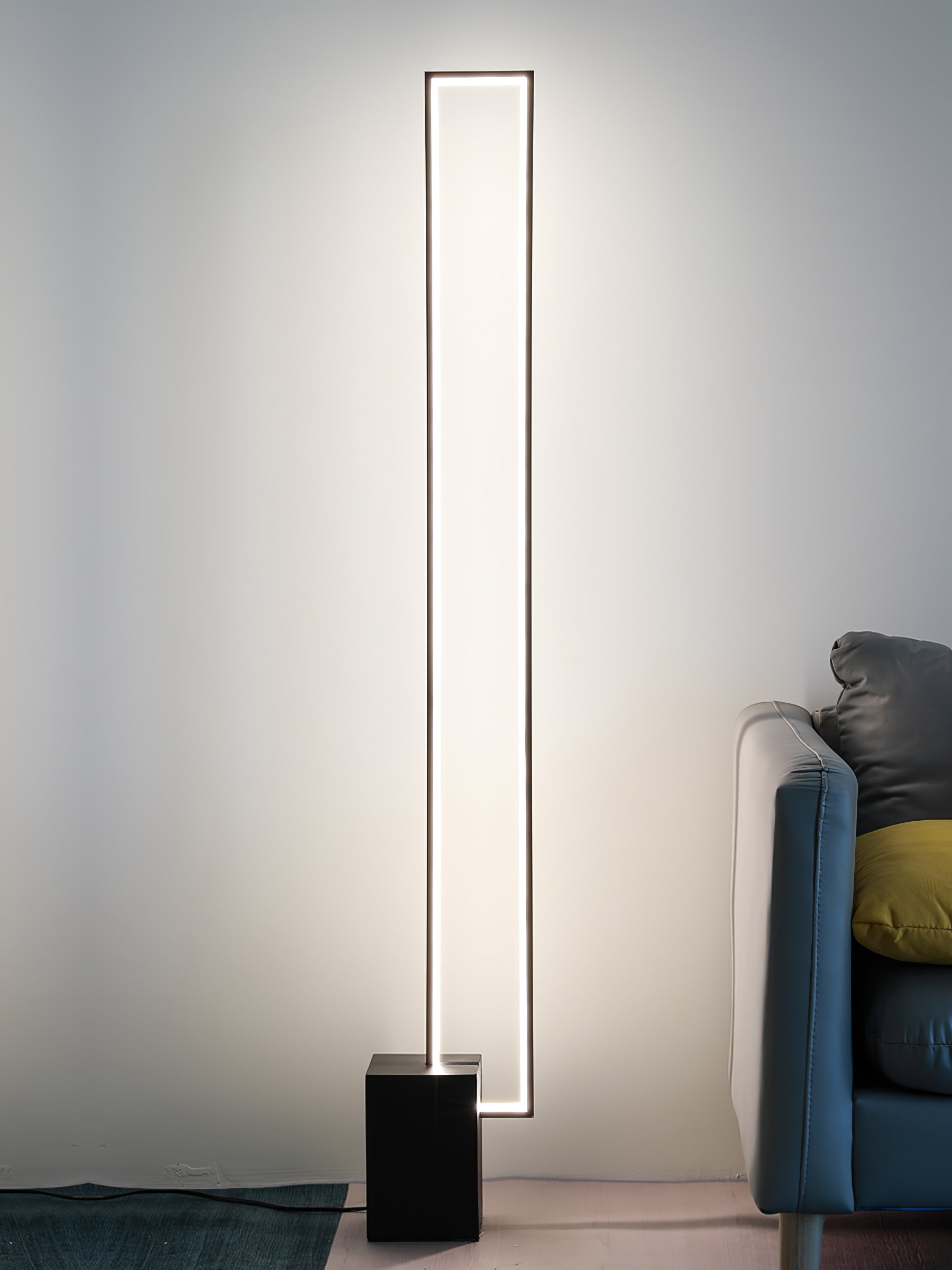 Edge Floor Lamp - Blowlighting