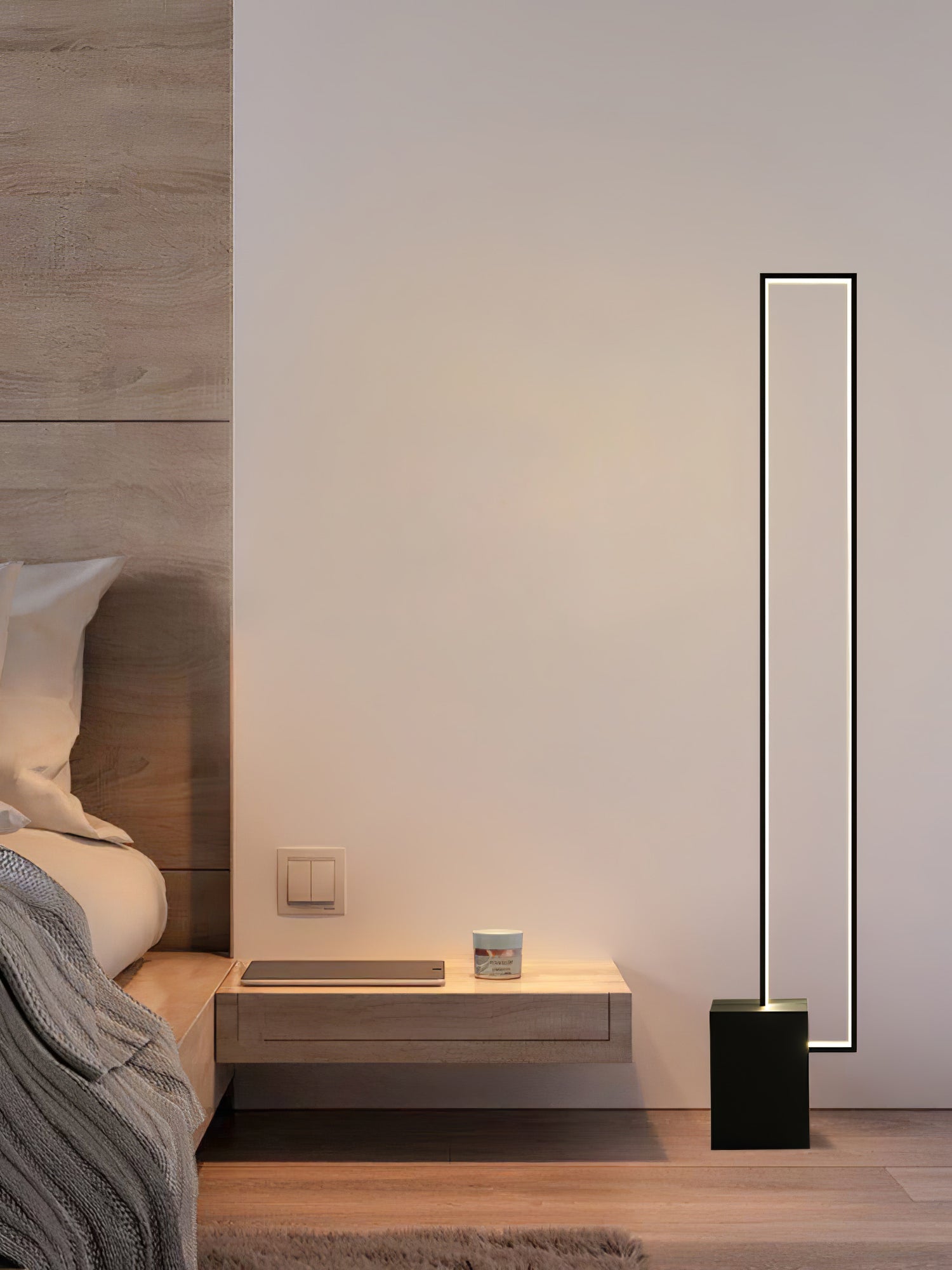 Edge Floor Lamp - Blowlighting