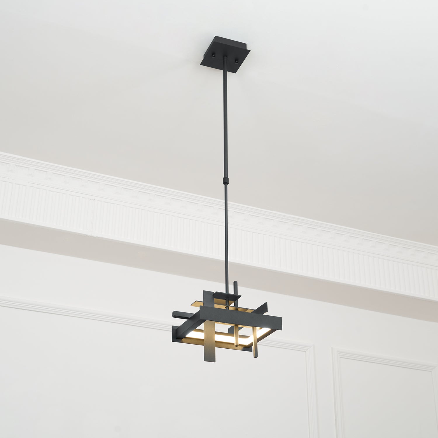 Eithne Planar Pendant Light - Blowlighting