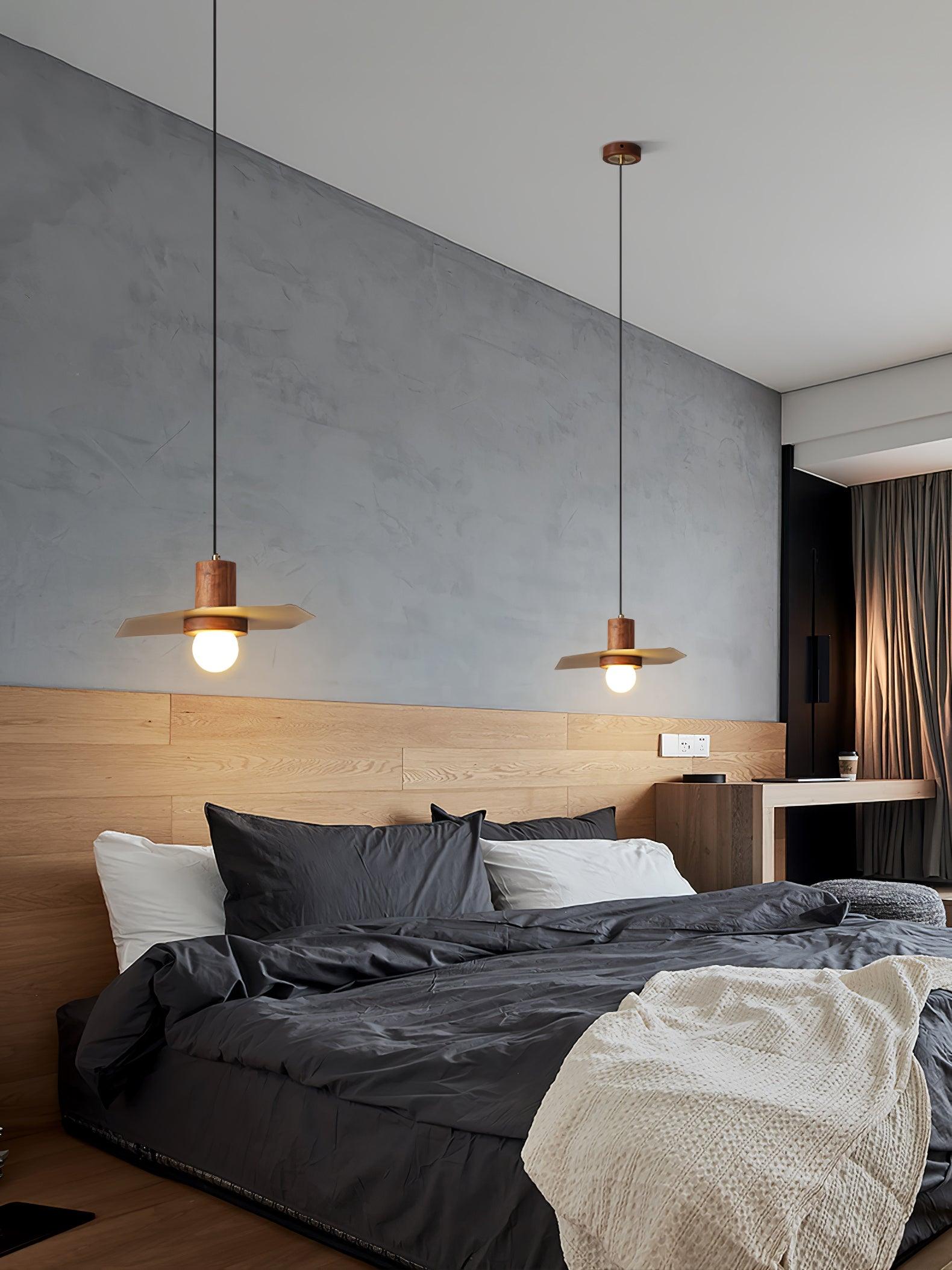 Elara Halo Pendant Lamp - Blowlighting