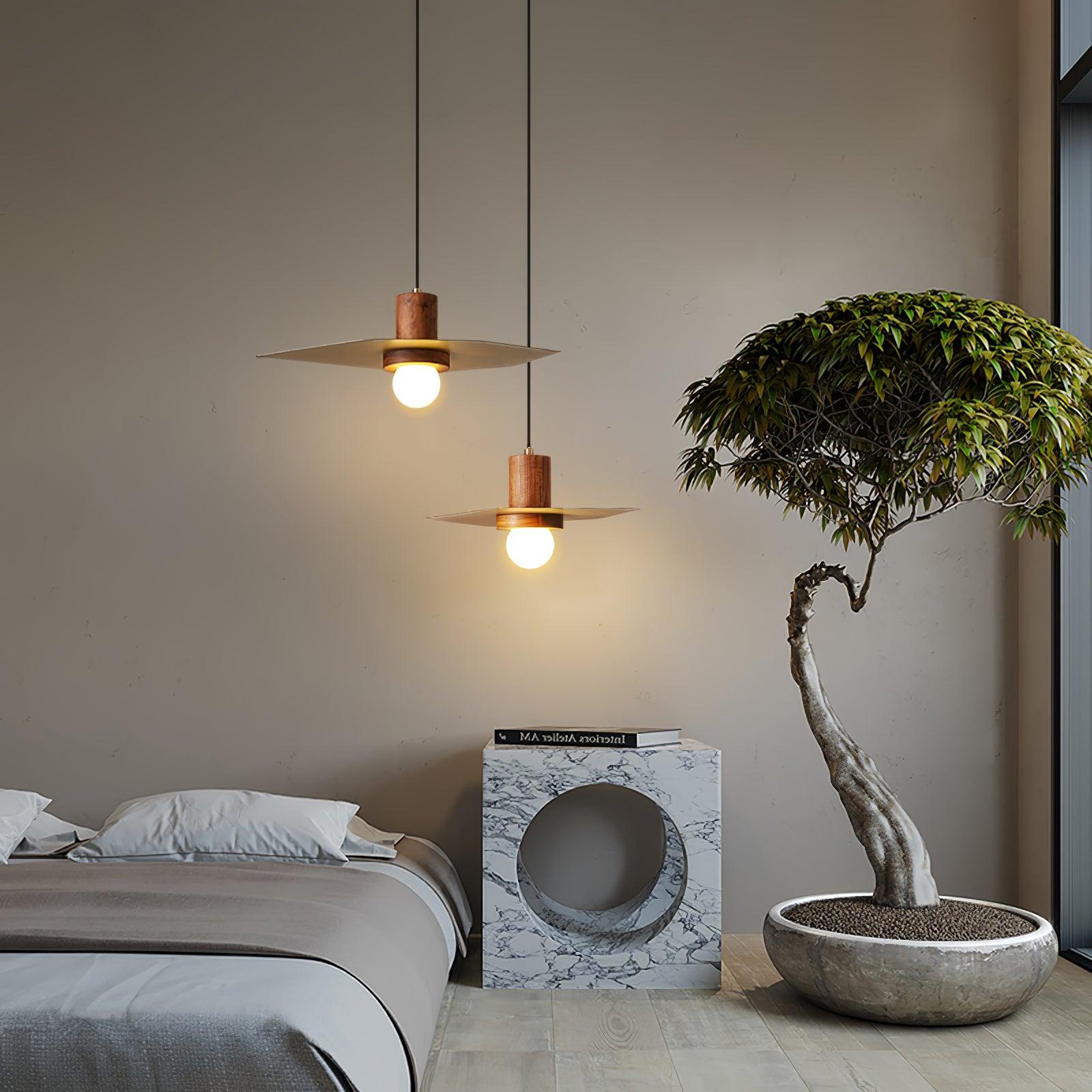 Elara Halo Pendant Lamp - Blowlighting